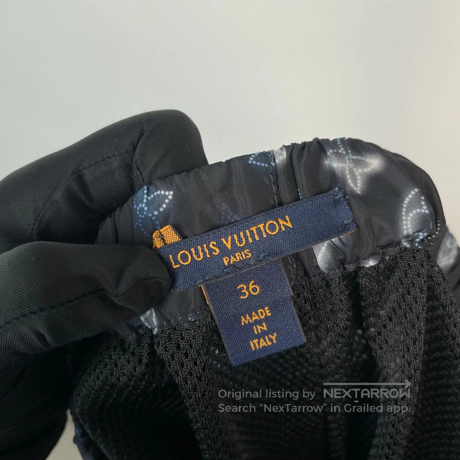 Louis Vuitton Louis Vuitton Color-changing gray-blue printed LOGO old pa Size US 36 / EU 52 - 7 Thumbnail