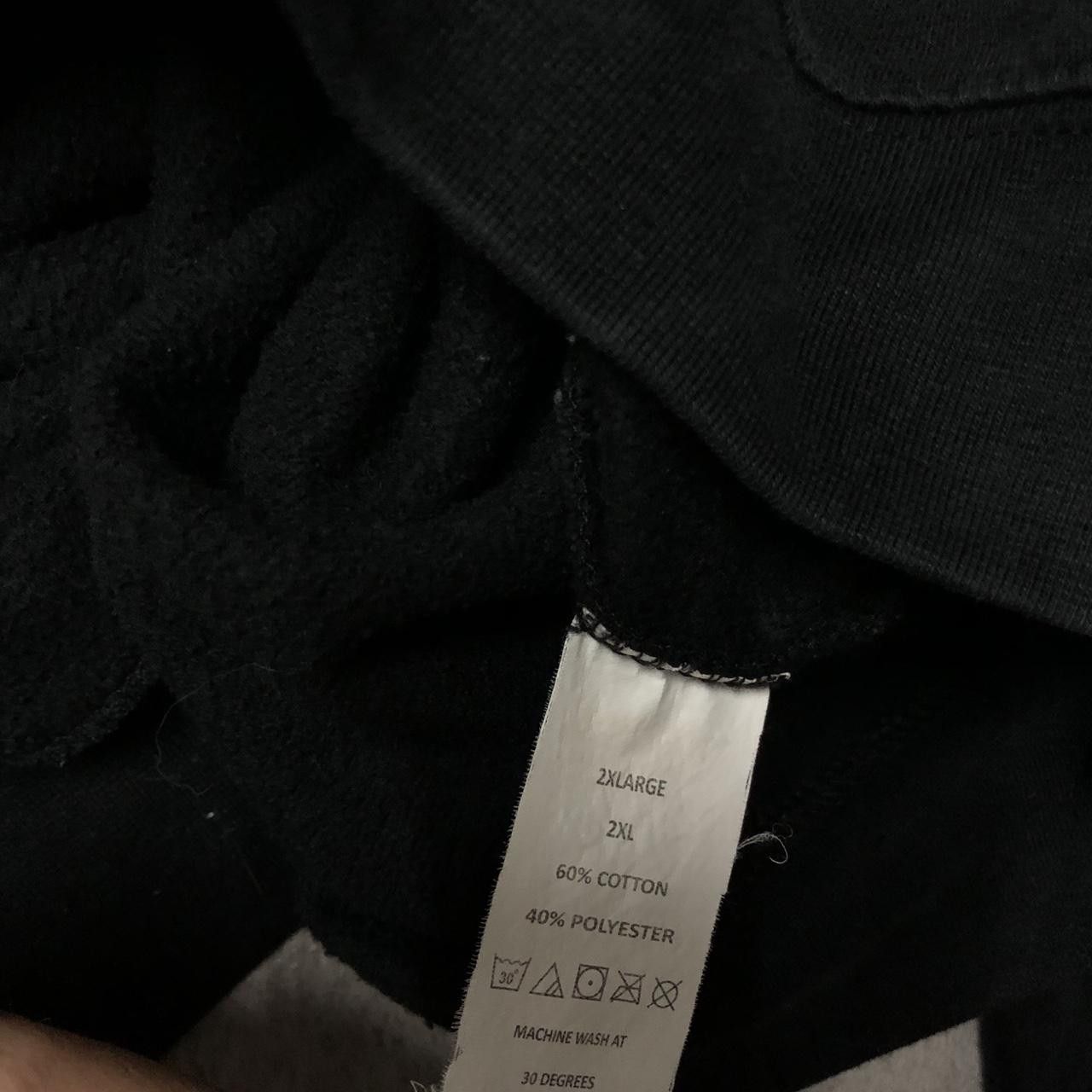 Other Black hoodie with a relaxed fit, ideal for casual wear Size US XXL / EU 58 / 5 - 3 Thumbnail