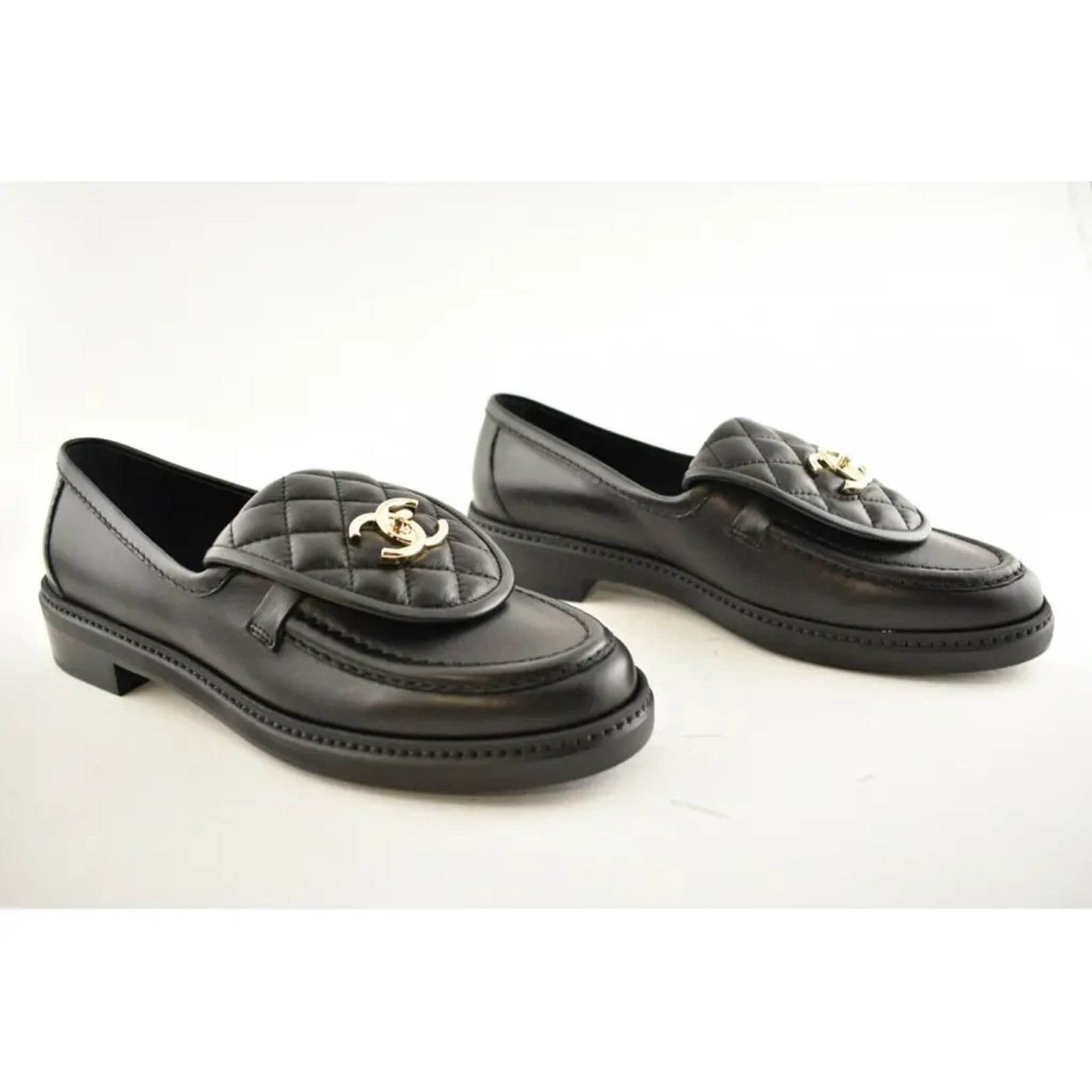 Chanel Chanel Turnlock Gold CC Logo Mule Slip On Flat Loafer 36 Size US 6 / IT 36 - 4 Thumbnail