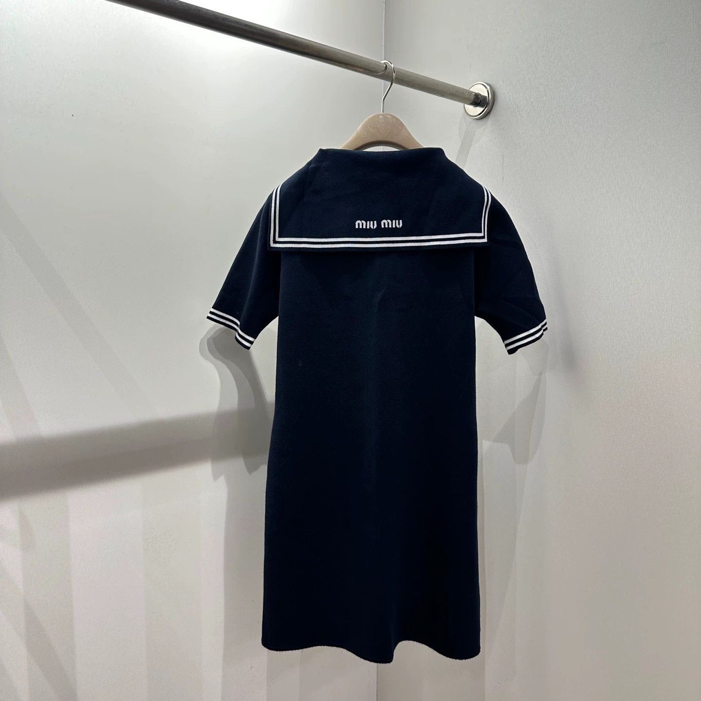 Miu Miu MIU MIU navy collar logo short-sleeve dress 42 Size M / US 6-8 / IT 42-44 - 1 Thumbnail