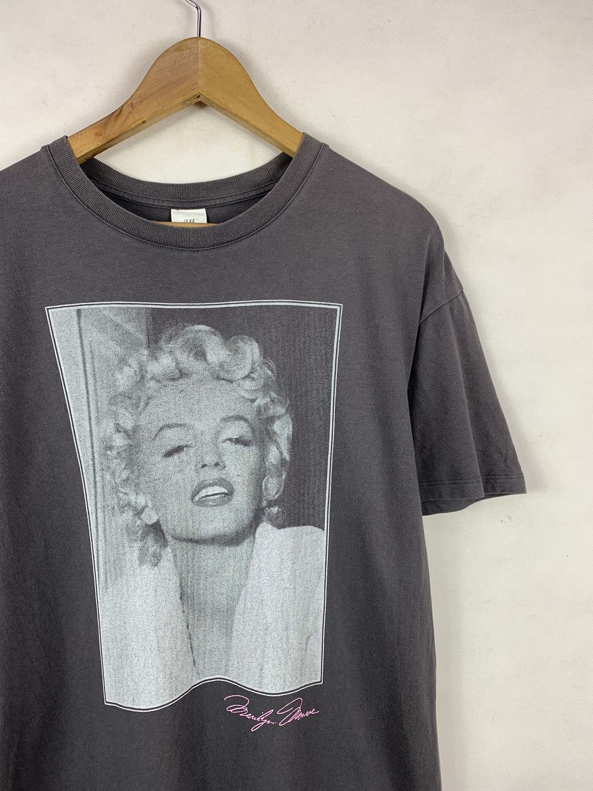 Band Tees Steals! Marilyn Monroe H&M Potrait Tee Oversize Cut Size US S / EU 44-46 / 1 - 3 Thumbnail