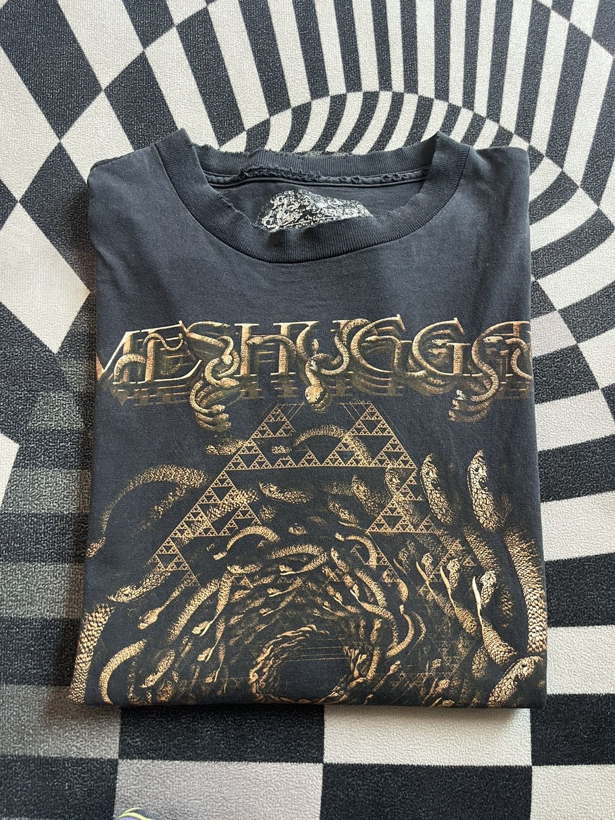 Band Tees Vintage MESHUGGAH 2012’s Band ( very worn ) Tshirt Size US XL / EU 56 / 4 - 1 Thumbnail
