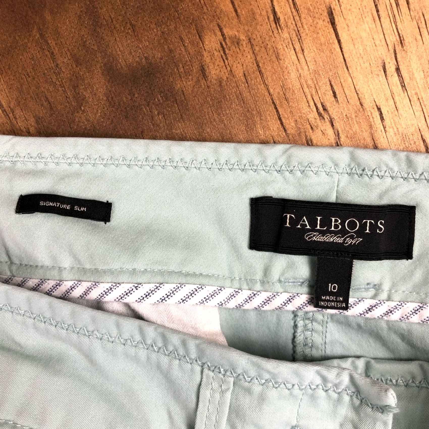 Talbots Talbots Womens Pants Capris Pastel Green Signature Slim Mid Rise 10 Stretch Straight 24in Inseam Front Pleated Workwear Casual Mens? Womens Size 24" / US 00 / IT 34 - 4 Thumbnail