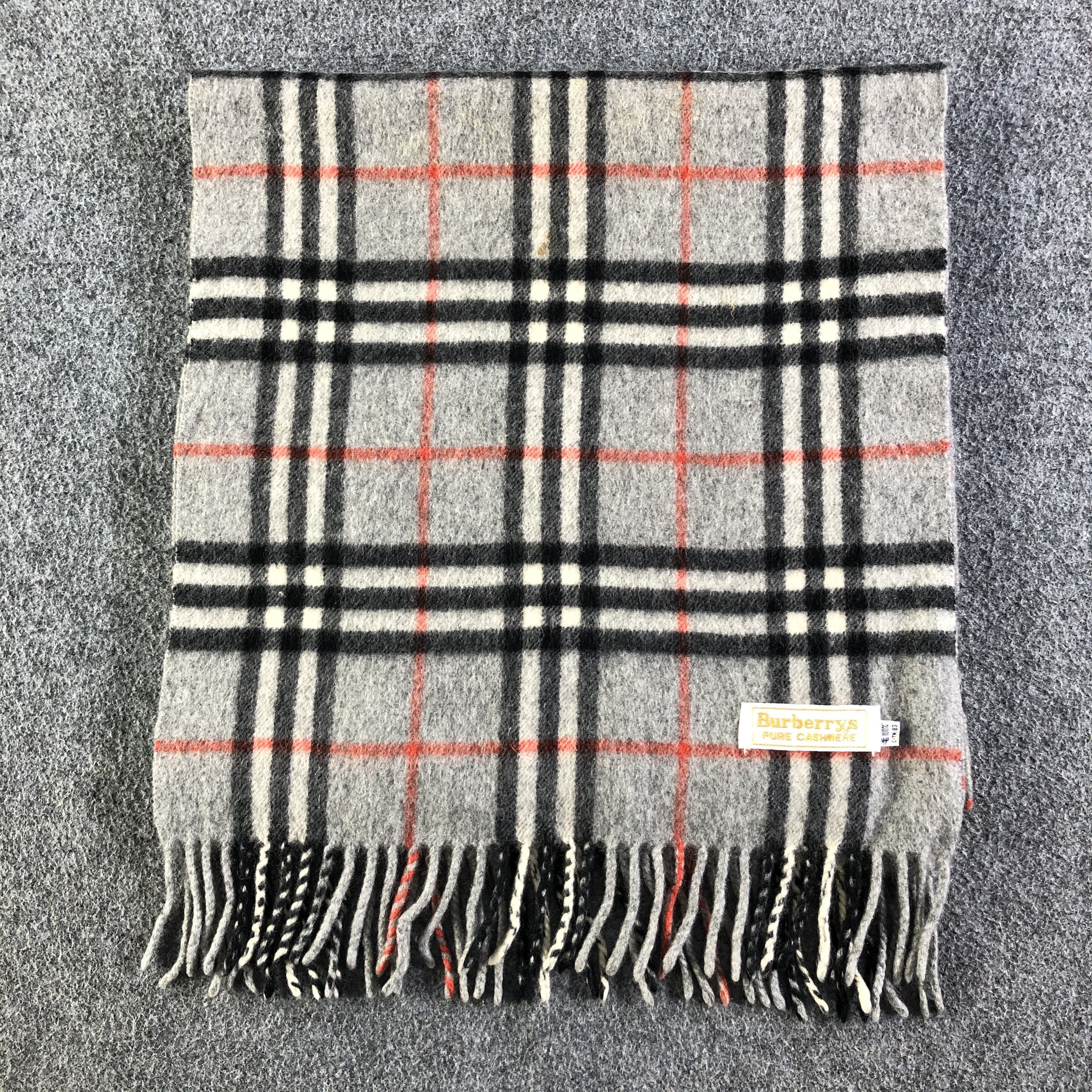 Burberry Burberrys Pure Cashmere Scarf / Muffler / Neckwear P302 Size ONE SIZE - 3 Thumbnail