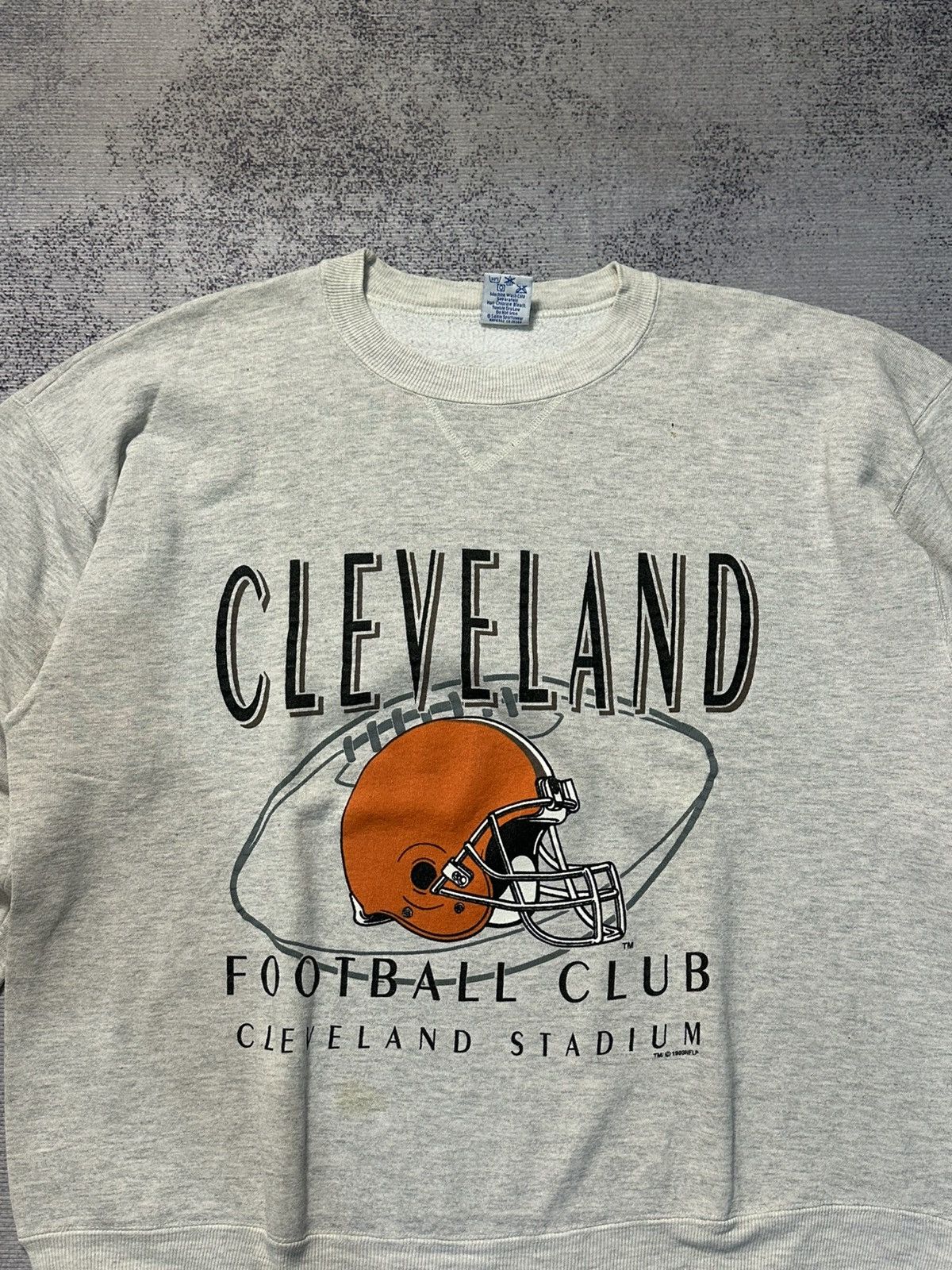 Salem Sportswear Vintage 90s Cleveland Browns NFL Salem Sportswear Sweatshirt Size US L / EU 52-54 / 3 - 3 Thumbnail