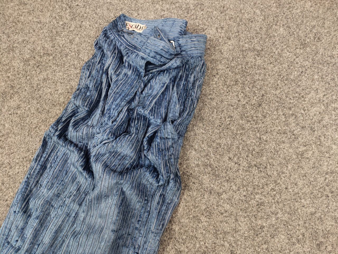 Escada Vintage Escada By Margaretha Ley Corduroy Velour Blue Pants Size 38" / US 16 / IT 52 - 4 Thumbnail