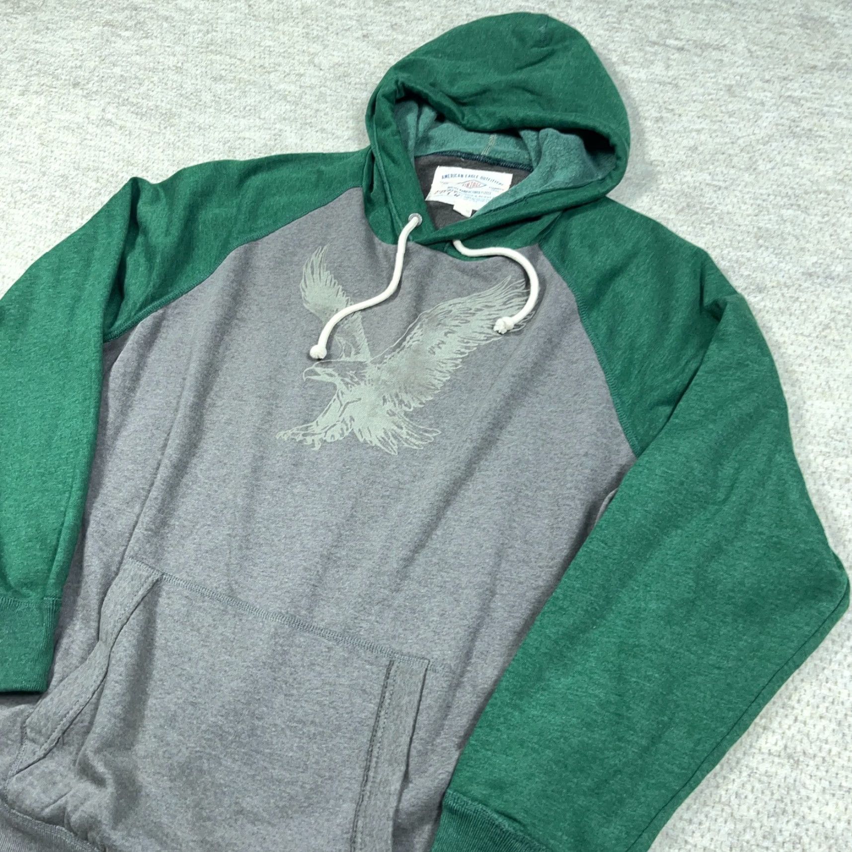 American Eagle Outfitters VINTAGE American Eagle Outfitters Hoodie Mens 2XL Green Gray Raglan Bird Logo Embroidered Hooded Sweatshirt Pullover Contemporary Casual Size US XXL / EU 58 / 5 - 3 Thumbnail