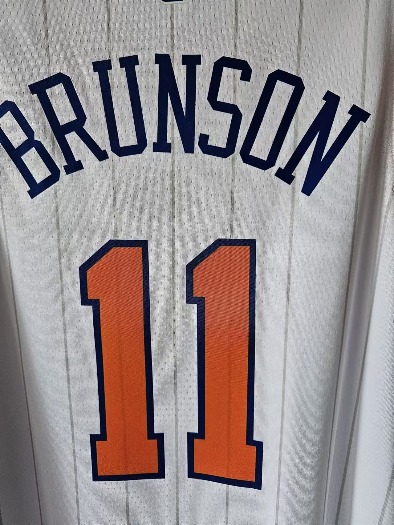 NBA New York Knicks #11 Jalen Brunson Jersey Size US XXL / EU 58 / 5 - 4 Thumbnail