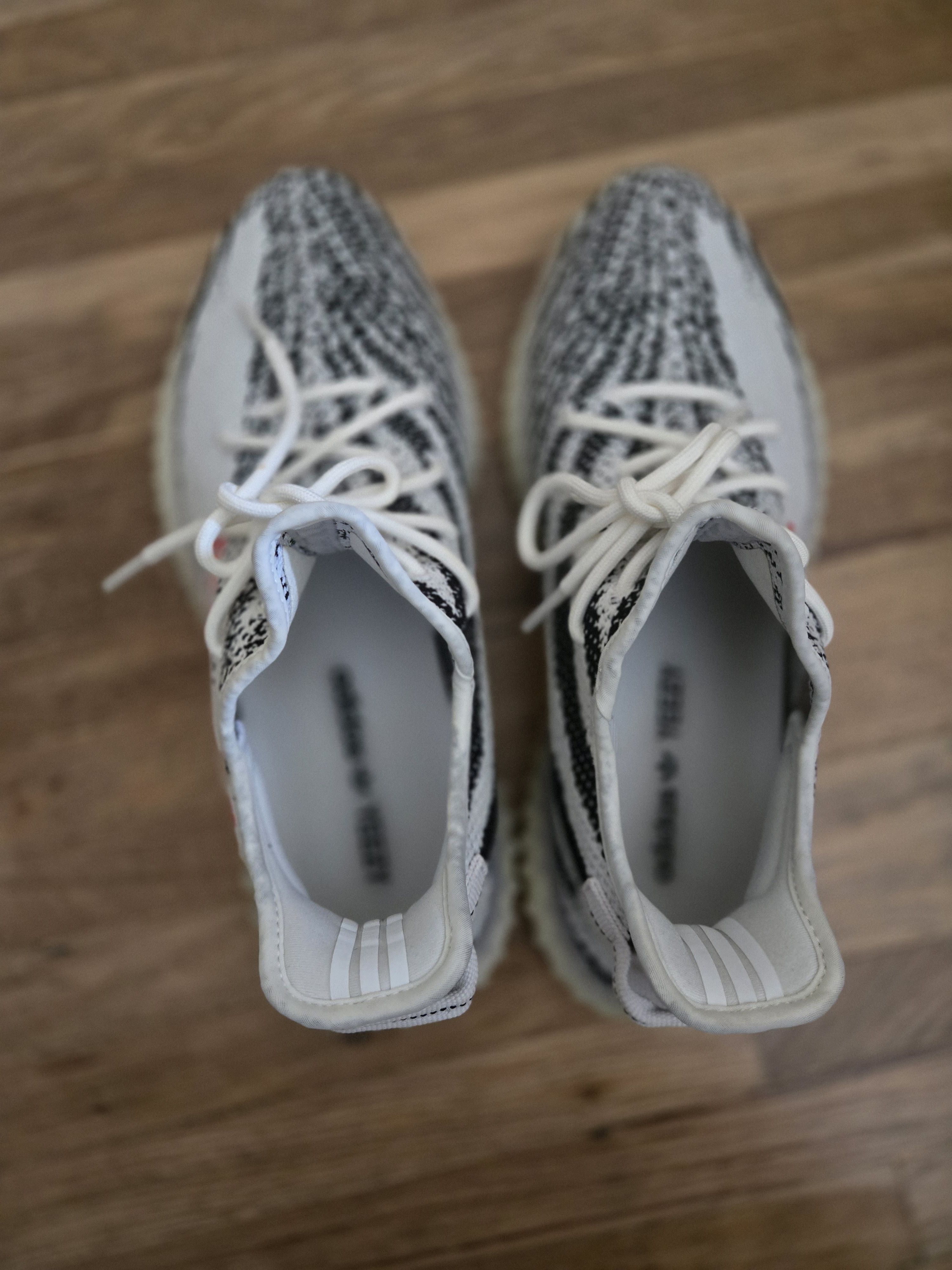 Yeezy Yeezy boost 360 Zebra Size US 11 / EU 44 - 2 Thumbnail