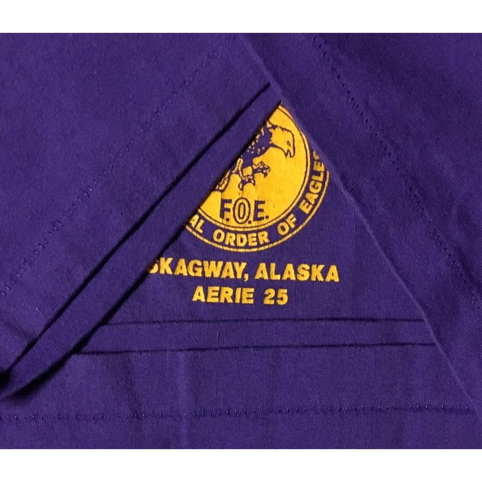 Vintage VINTAGE Fraternal Order Of Eagles Alaska Shirt XL Purple Graphic Tee Mens Size US XL / EU 56 / 4 - 5 Thumbnail