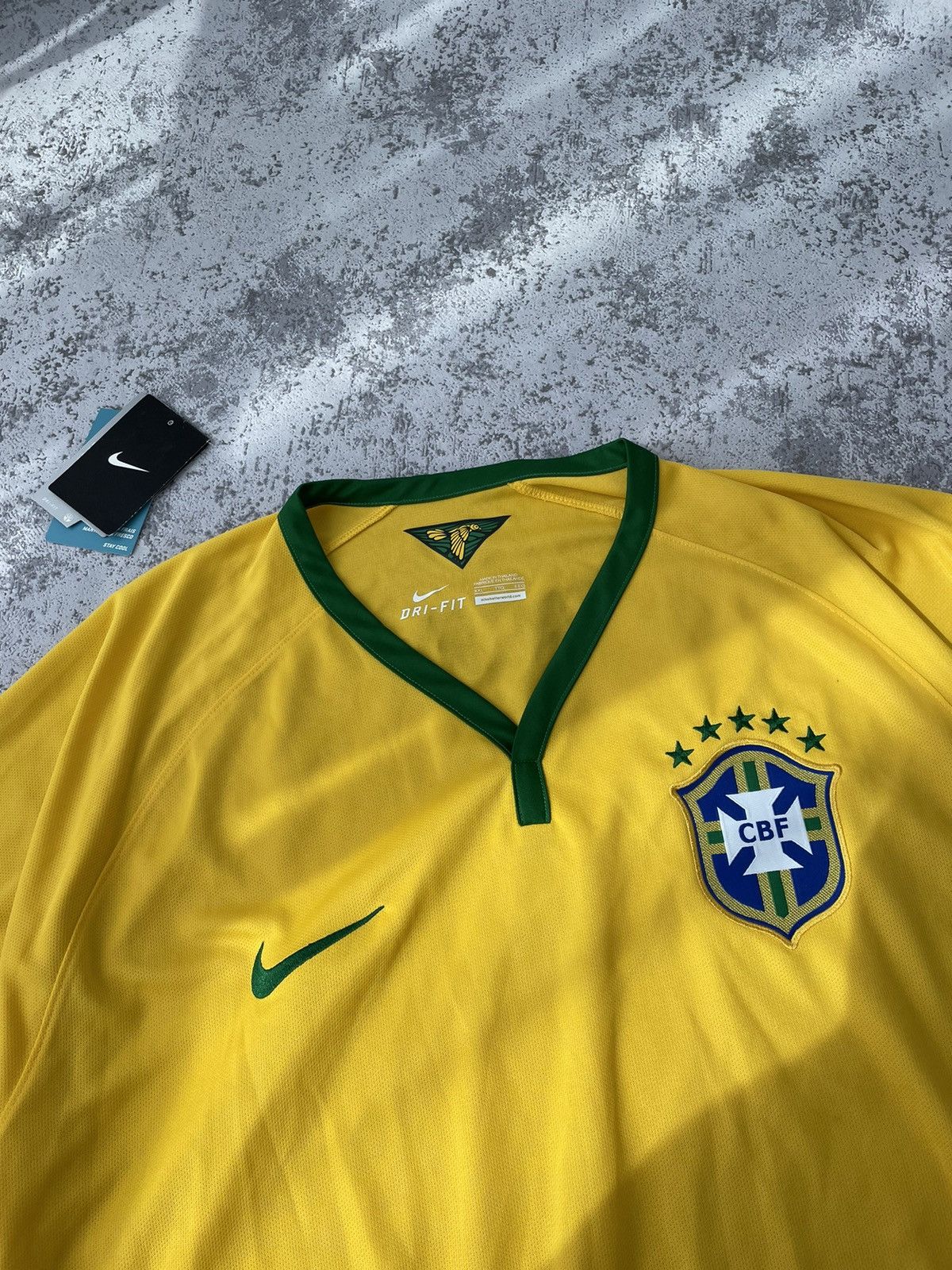 Nike Brazil 🇧🇷 2014 Home Nike Jersey Size US XXL / EU 58 / 5 - 2 Thumbnail