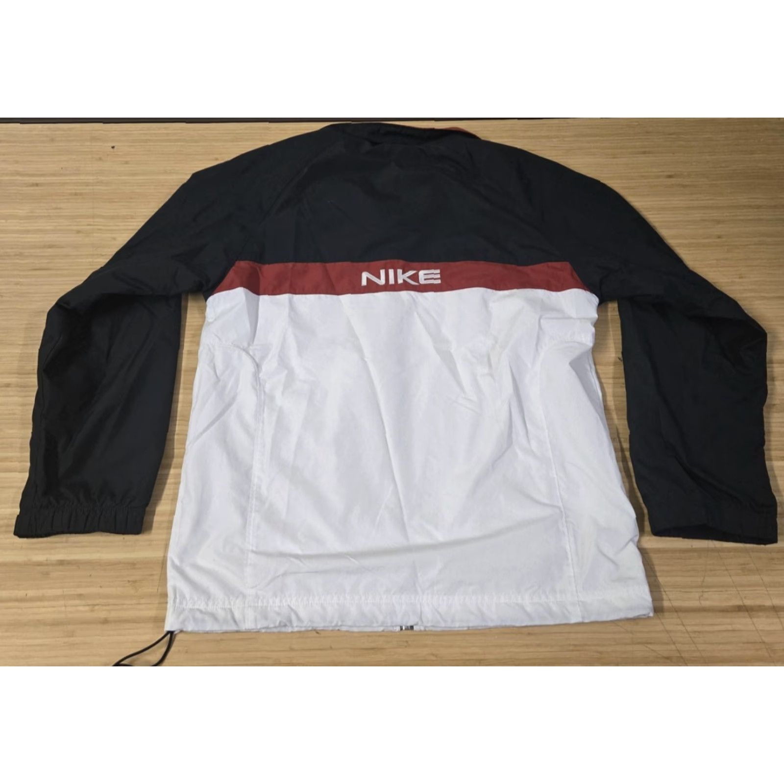 Nike Nike Jacket Mens Small Black Red White Windbreaker Full Zip Back Logo Size US S / EU 44-46 / 1 - 6 Thumbnail