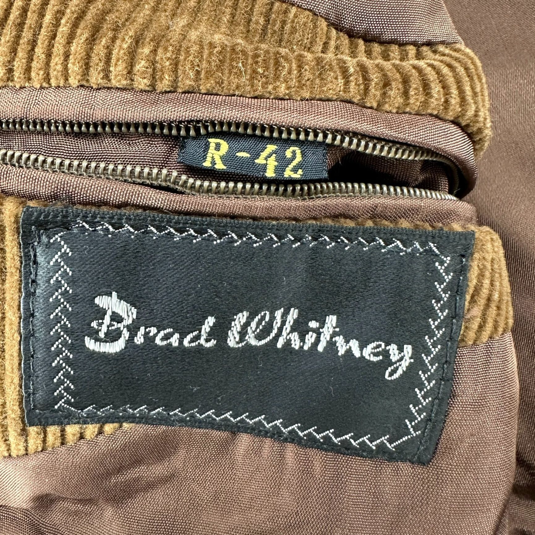 Vintage VINTAGE Brad Whitney Jacket Mens 42 Brown Corduroy Blazer Coat Lined 70s Pea Coat Wide Corduroy 90s Casual Business Mens Jacket Size 42R - 6 Thumbnail