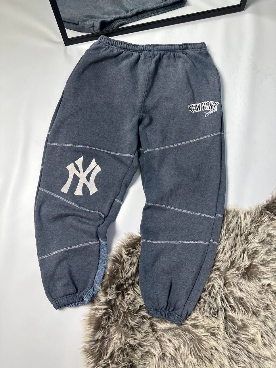 🔥90’s Baggy Sweatpants New York Yankees Faded