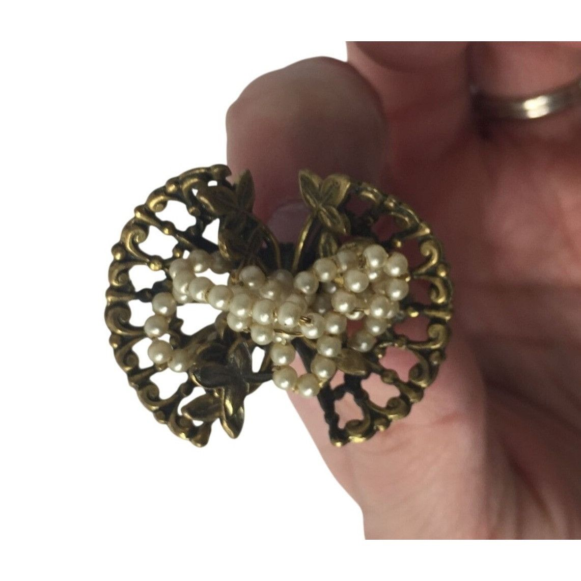 Other Women's Vintage White Beaded Gold Tone Pins with Floral Leaf Size ONE SIZE - 4 Thumbnail