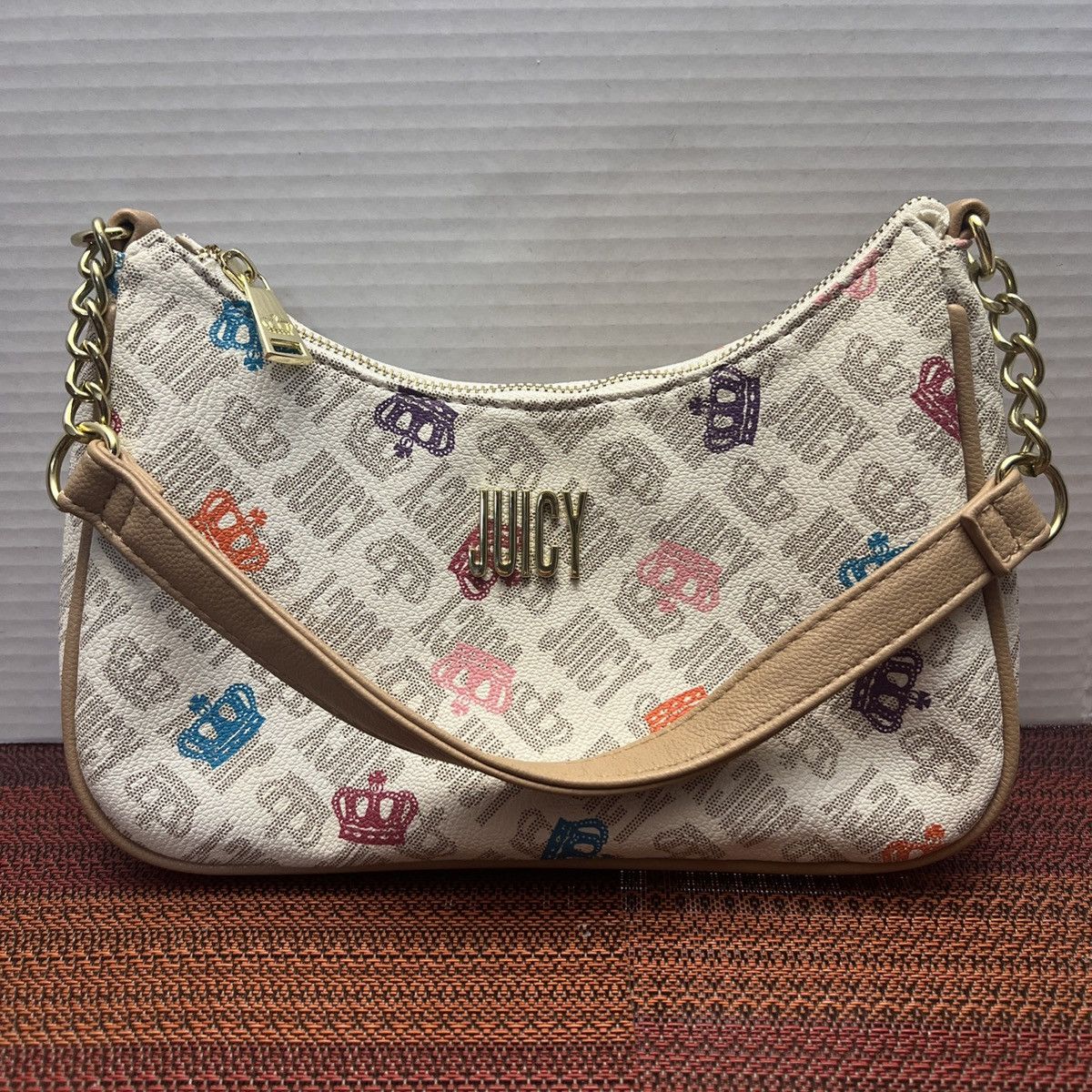Y2K Style Juicy By Juicy Couture Crown Shoulder Bag in White, Women's