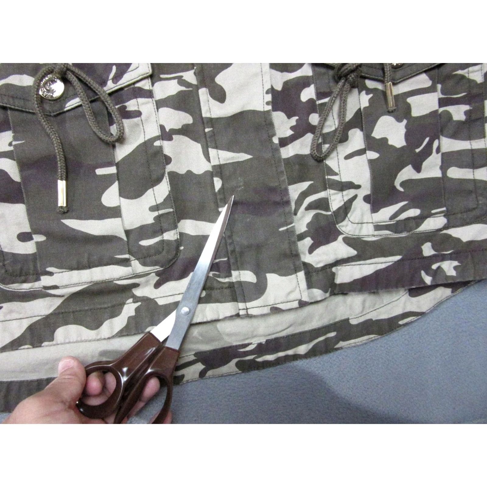 True Religion True Religion Jacket Womens Large Gray Military Utility Cargo Camo Green Purple Size L / US 10 / IT 46 - 4 Thumbnail