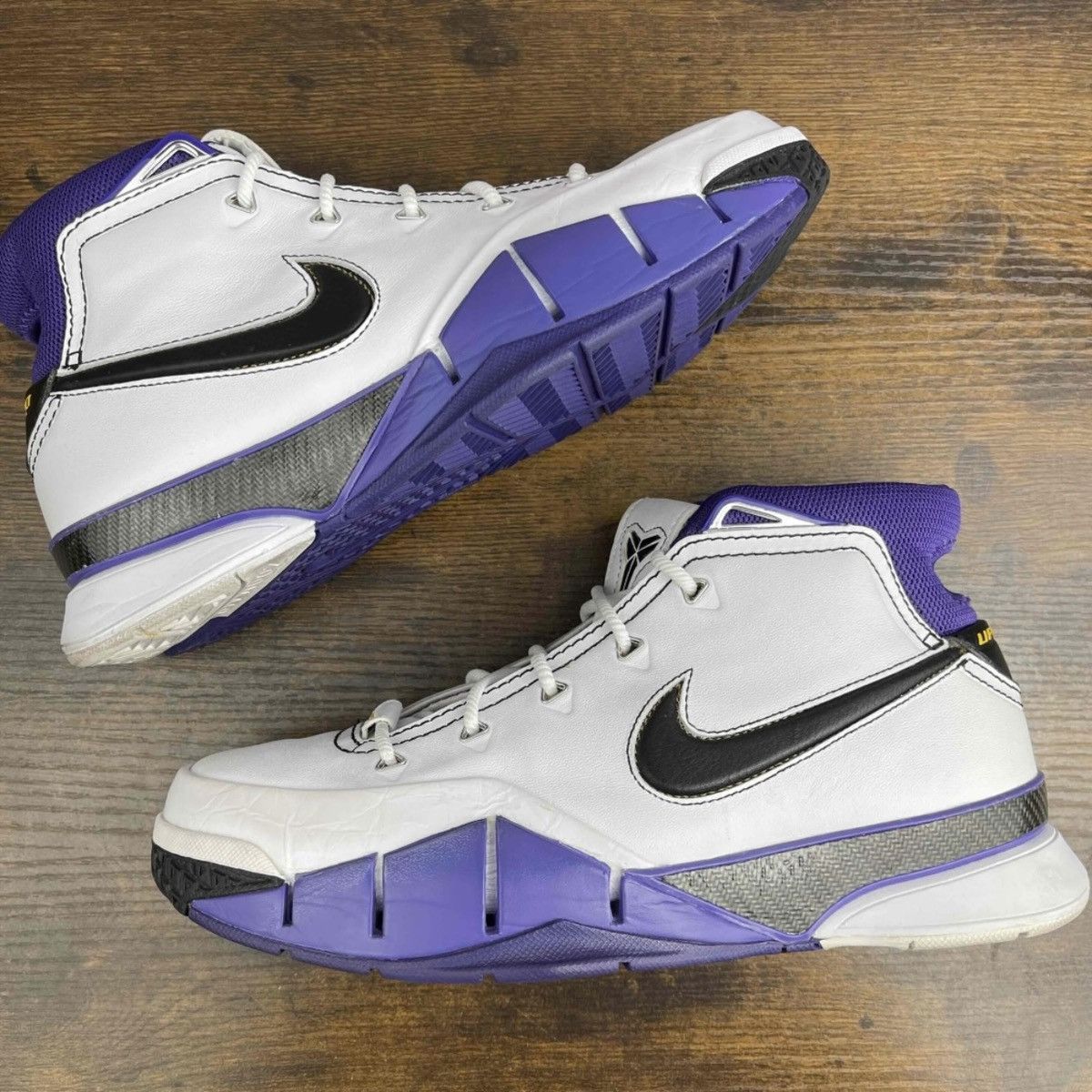 Nike Nike Zoom Kobe 1 Protro 81 Points Game 2019 Sz 8 AQ2728-105 Size US 8 / EU 41 - 3 Thumbnail