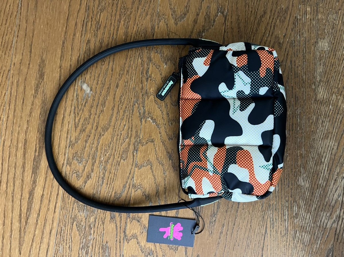 Heaven by Marc Jacobs Heaven Marc Jacobs camo bag Size ONE SIZE - 2 Thumbnail
