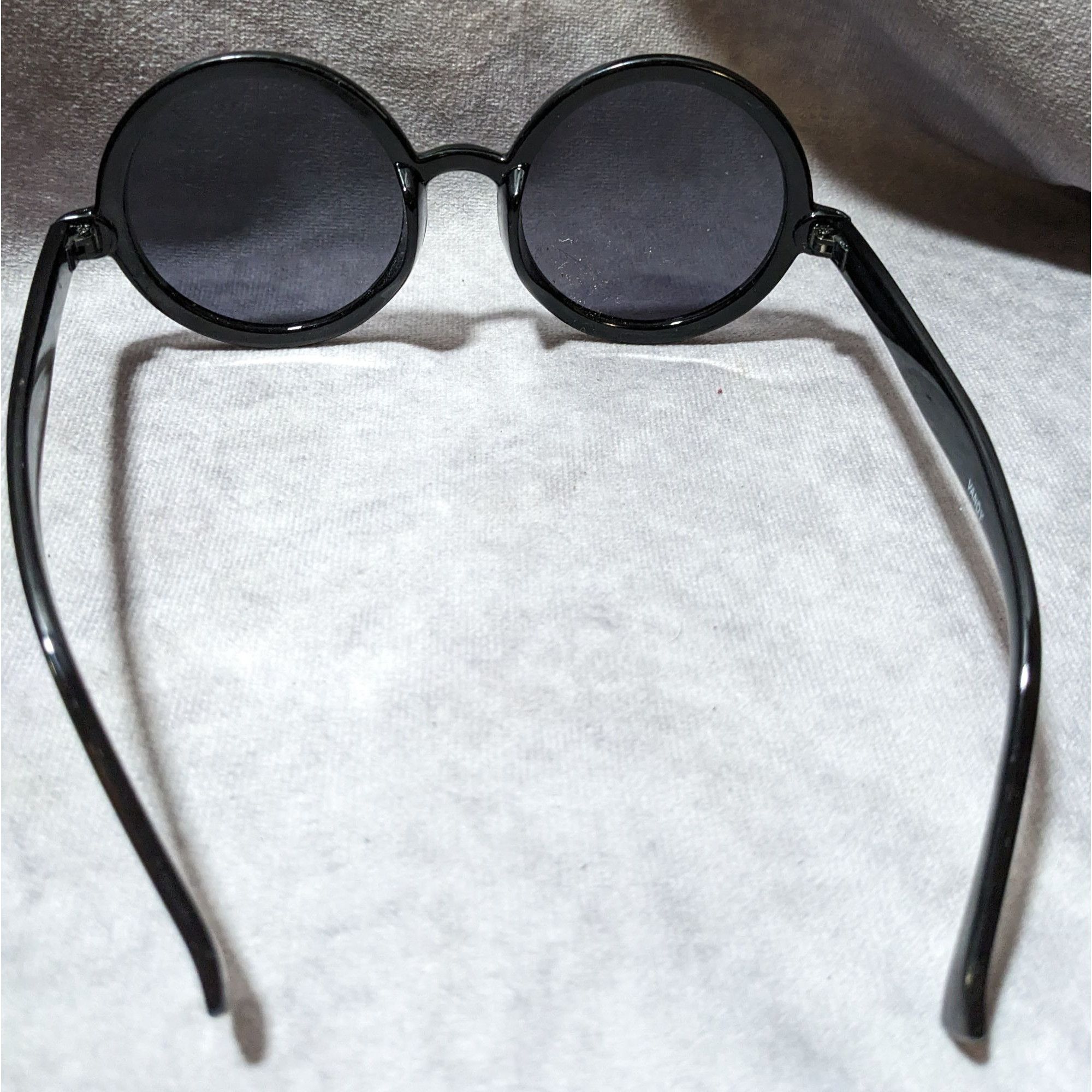 Other Vandy Retro Gothic Round Frame Sunglasses Size ONE SIZE - 3 Thumbnail