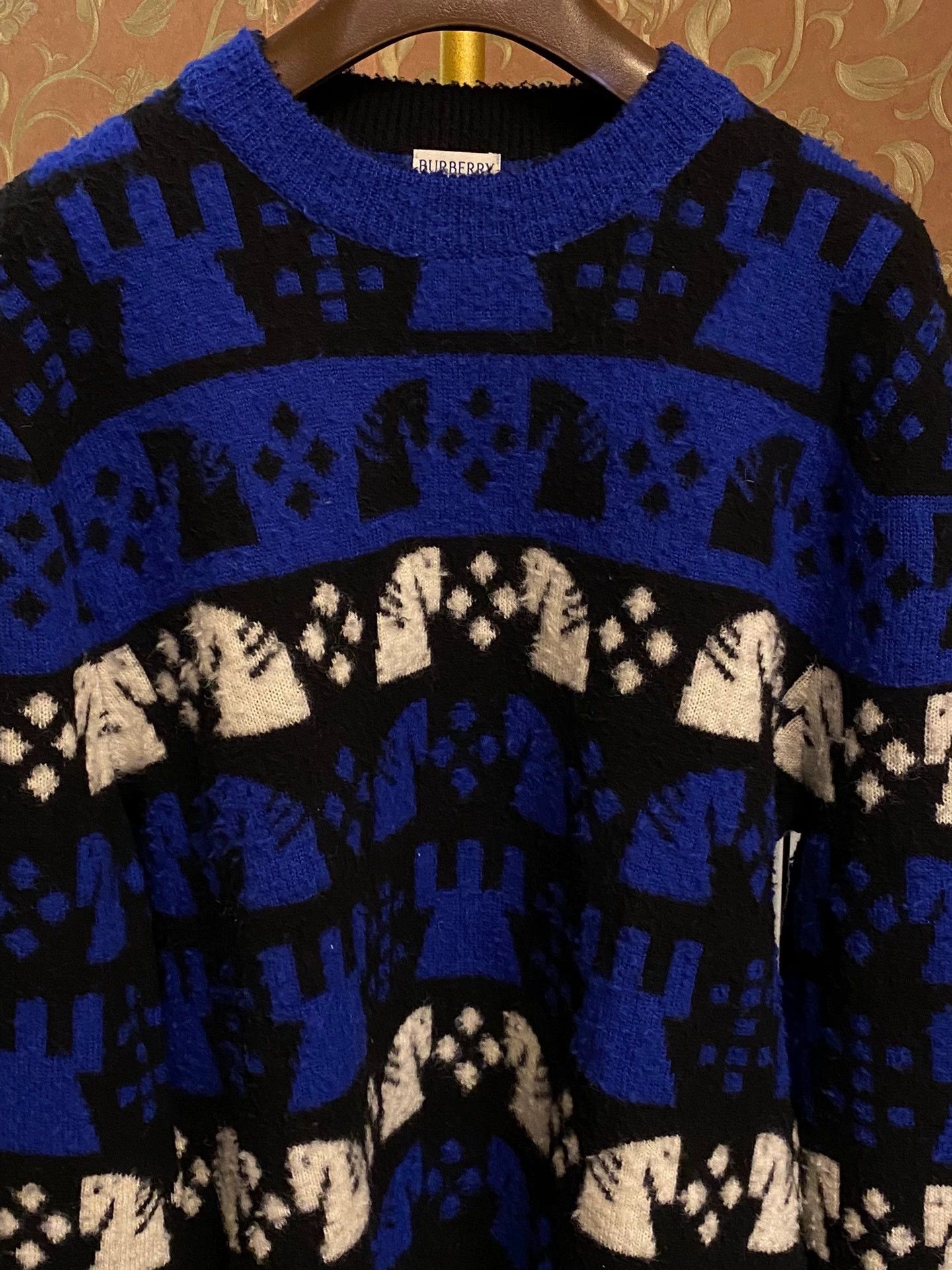 Burberry Burberry Men's 100% Wool Heavyweight Brushed Sweater Size US L / EU 52-54 / 3 - 2 Thumbnail