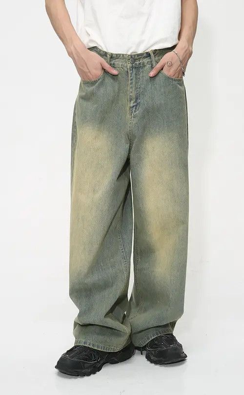Japanese Brand Washed distressed loose vintage gradient jeans Size US 32 / EU 48 - 1 Thumbnail