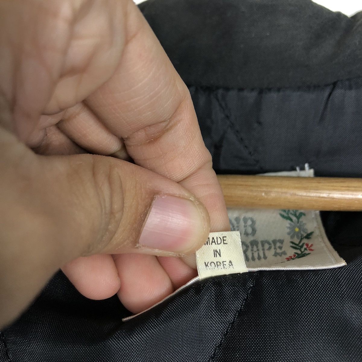 Japanese Brand × Vintage Vintage Bomber Jacket SunFaded Design Redgrape Issey Miyake Size US M / EU 48-50 / 2 - 22 Thumbnail