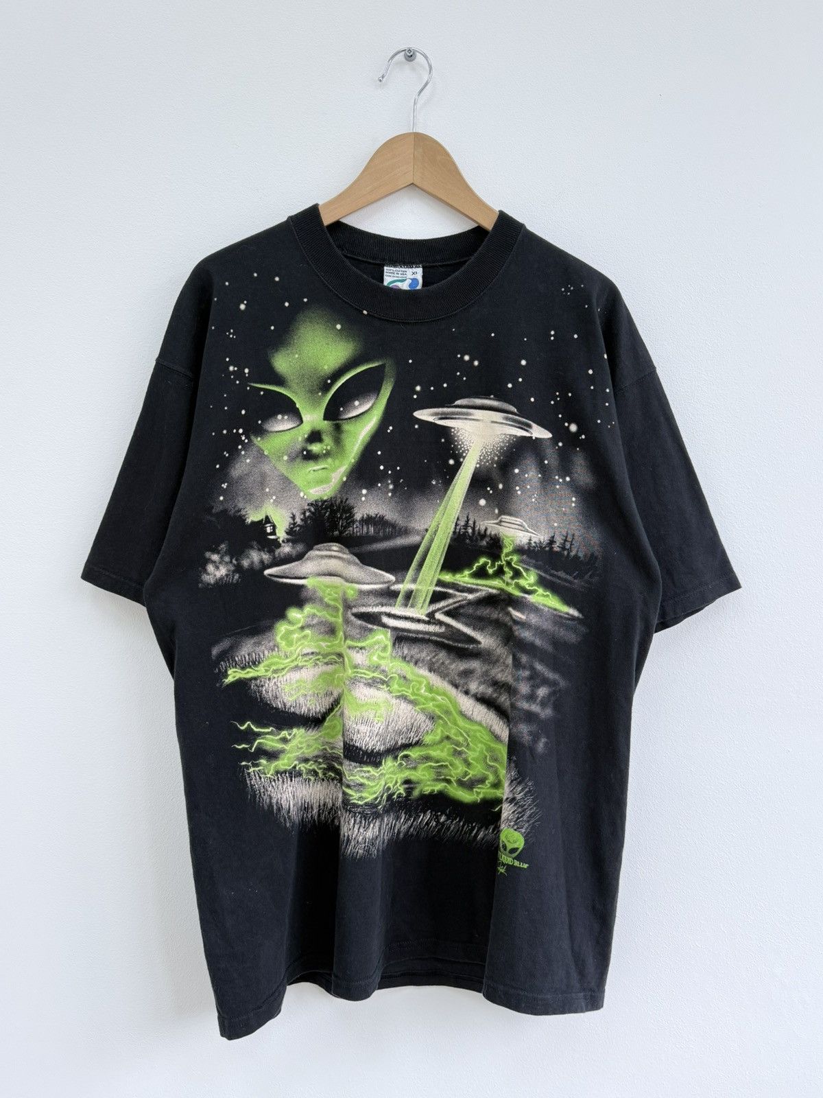 Liquid Blue Vintage 1997 Liquid Blue Alien UFO Graphic AOP T-Shirt Size US XL / EU 56 / 4 - 3 Thumbnail