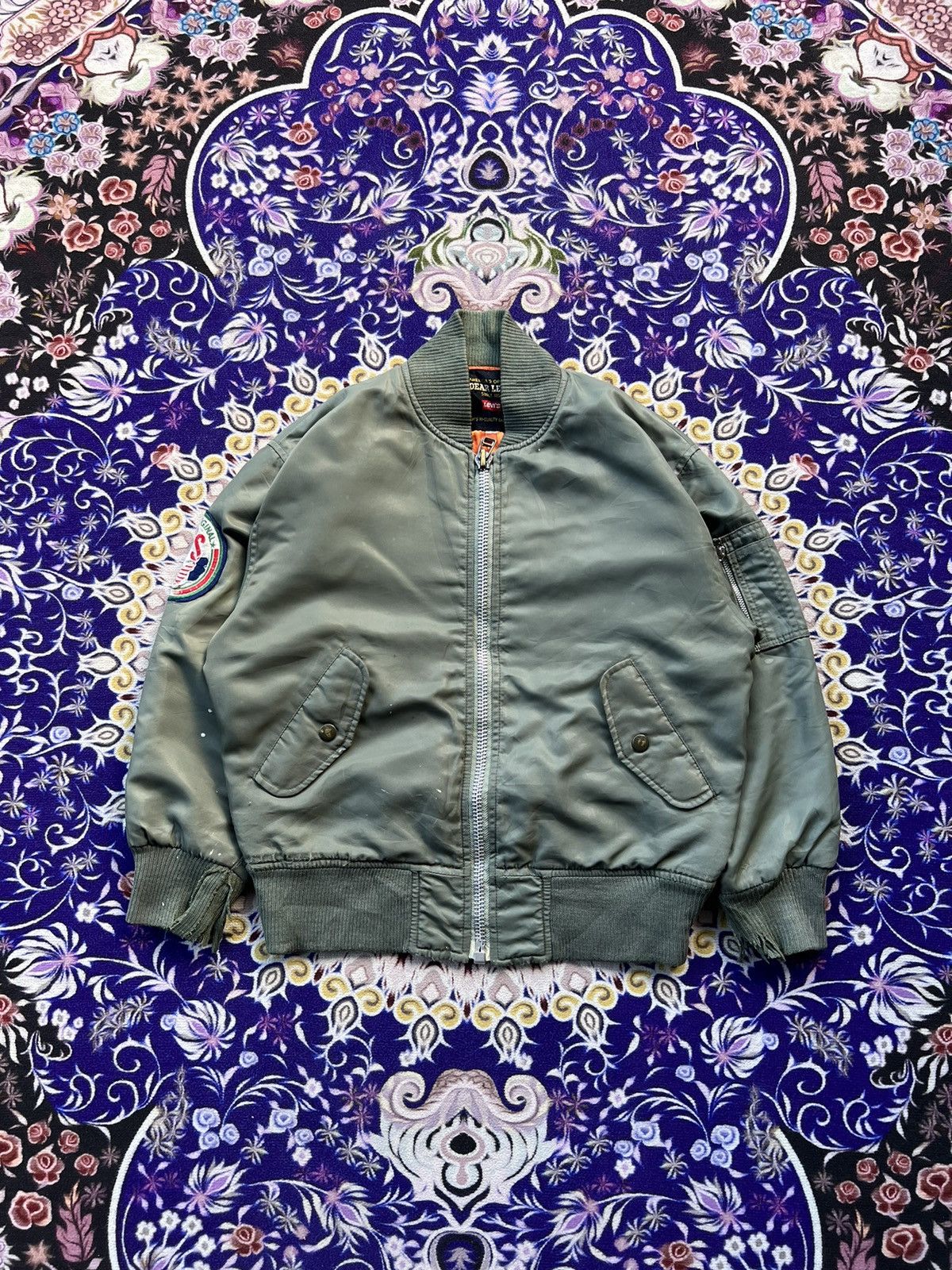 Japanese Brand Vintage Levis Ma-1 Green Army Bomber Jacket Size US S / EU 44-46 / 1 - 1 Thumbnail