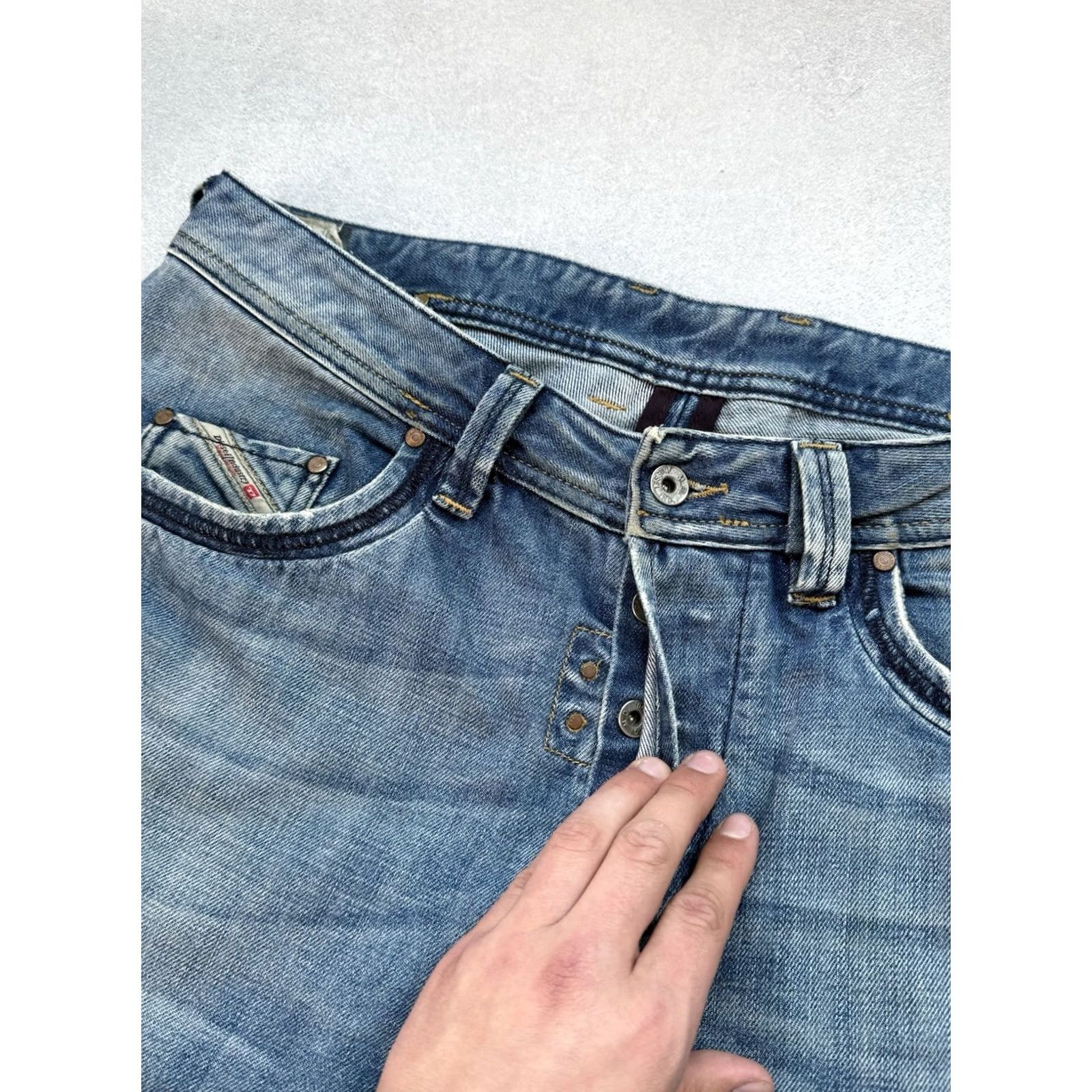 Diesel VINTAGE Diesel Jeans Bucky Herren Denim Jeans Blue Regular 36in Inseam 36 USA 90s Mens Jeans Size US 36 / EU 52 - 7 Thumbnail