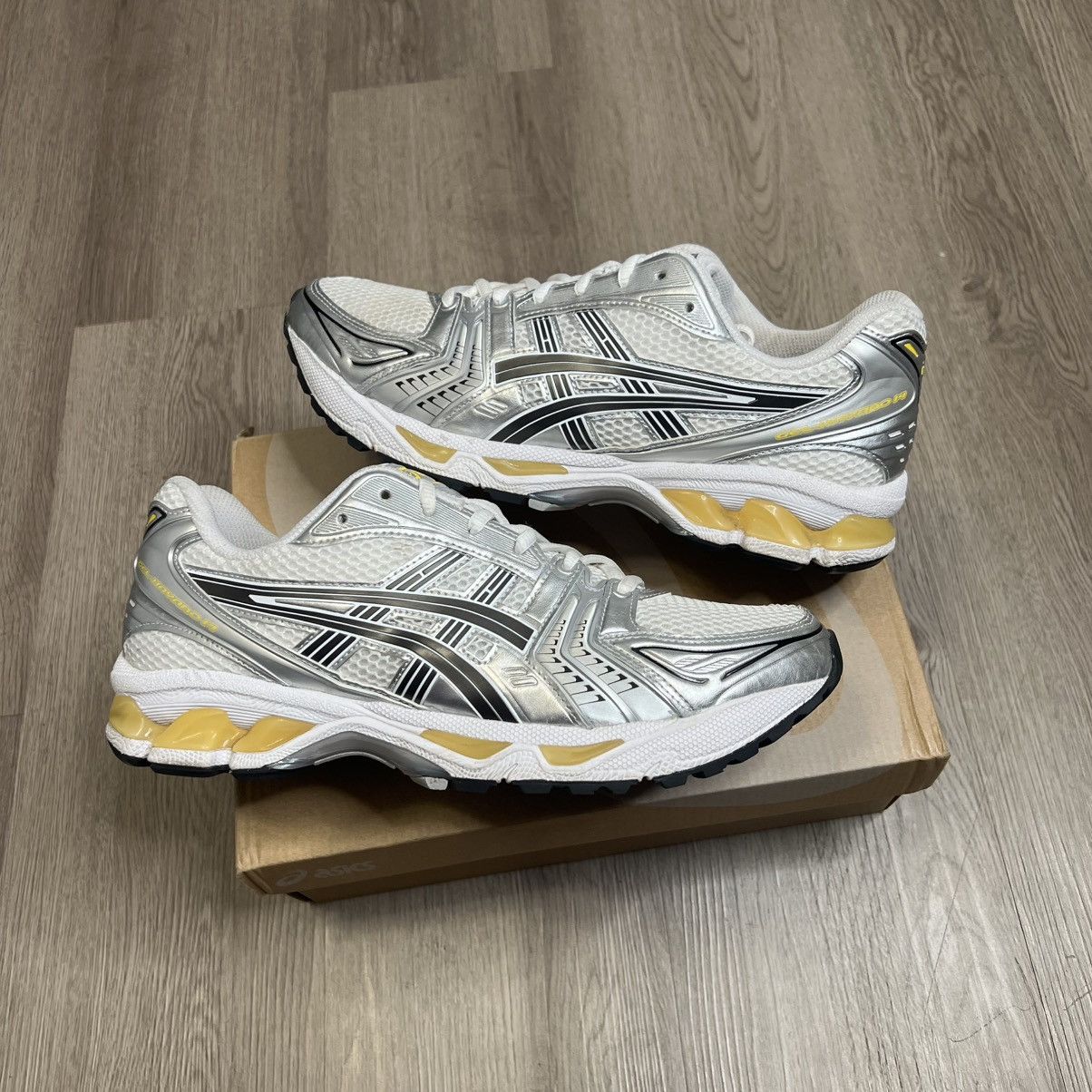 Sp5der Beluga Hoodie Onyx/Yellow