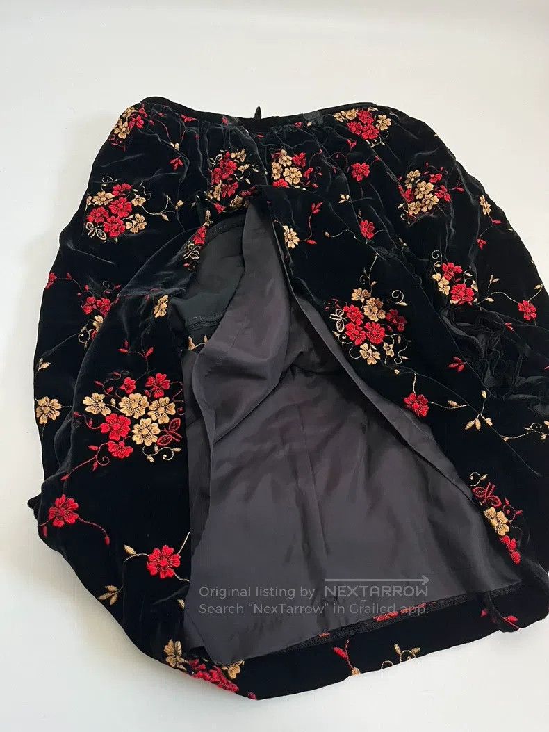 Comme des Garcons Comme des Garcons size M Black Velvet Embroidered Skirt Size 23" - 6 Thumbnail