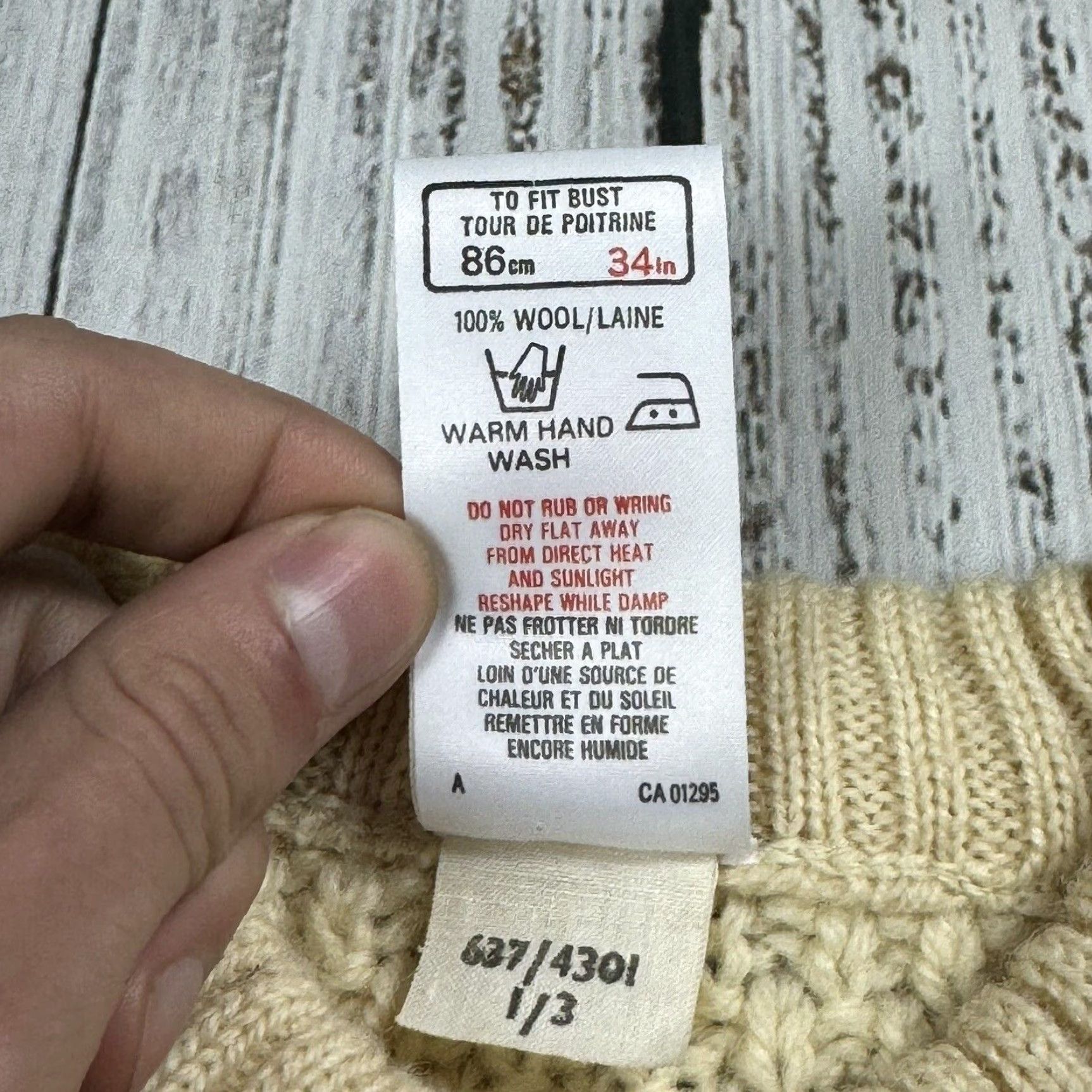 Vintage VINTAGE ST MICHAEL BRITISH FISHERMAN CABLE KNIT SWEATER HEAVY WOOL IVORY SIZE 40 MENS 70s Size US L / EU 52-54 / 3 - 5 Thumbnail