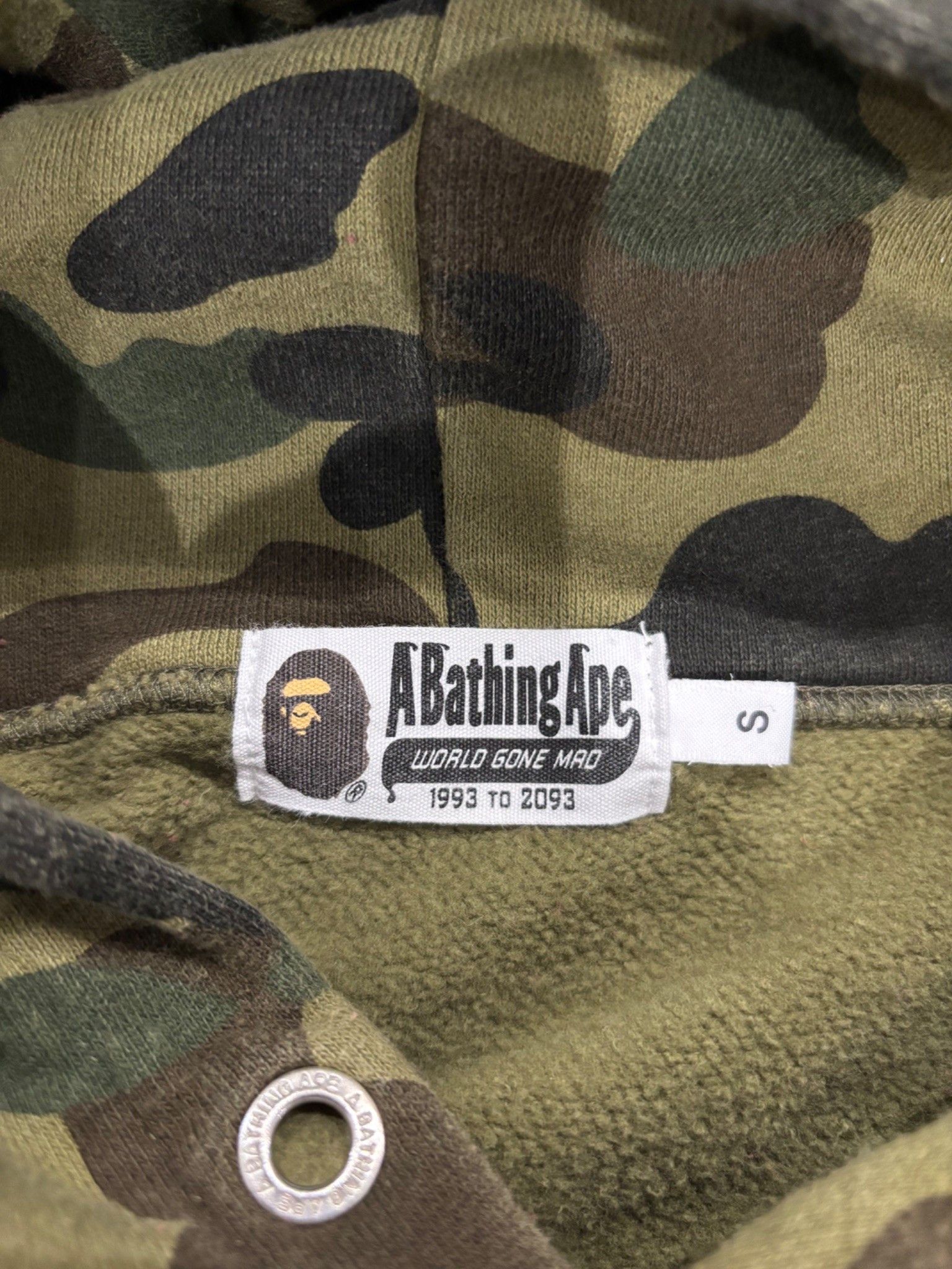 Bape Bape 1st Camo Pullover Hoodie Green Size US S / EU 44-46 / 1 - 7 Thumbnail