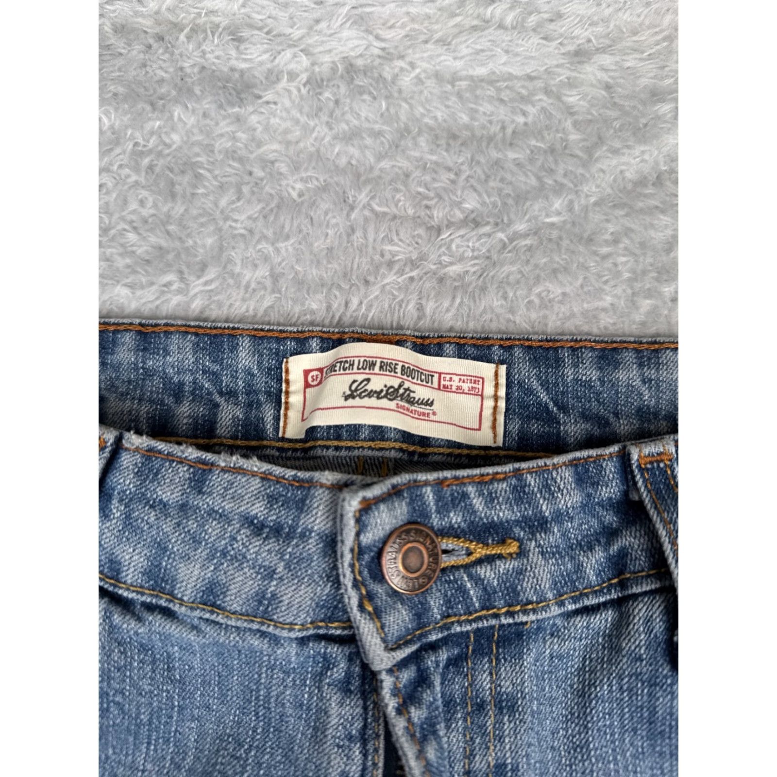 Levi's Levis Jeans Womens 12 Blue Denim Stretch Low Rise Bootcut Cotton Blend 34x31 Size 34" / US 12 / IT 48 - 6 Thumbnail