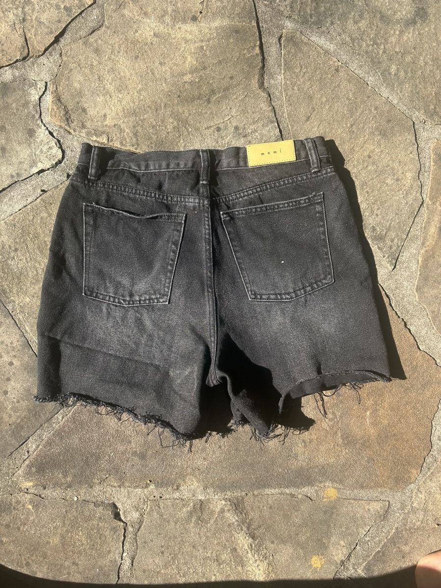 MNML Black Raw Hem Jorts Size US 31 - 2 Thumbnail