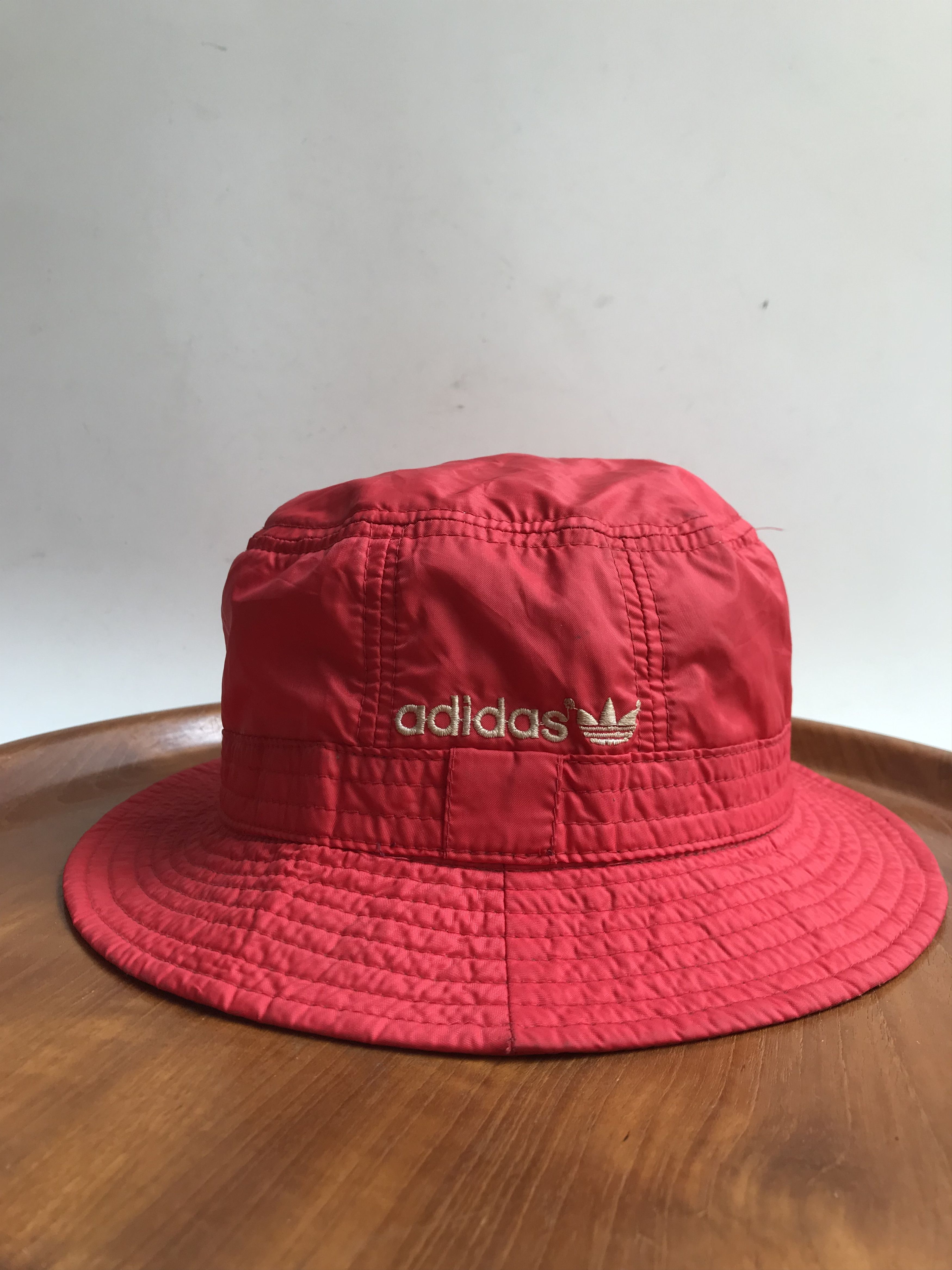 Adidas Vintage adidas Originals Bucket hat In Nylon red material Size ONE SIZE - 1 Thumbnail