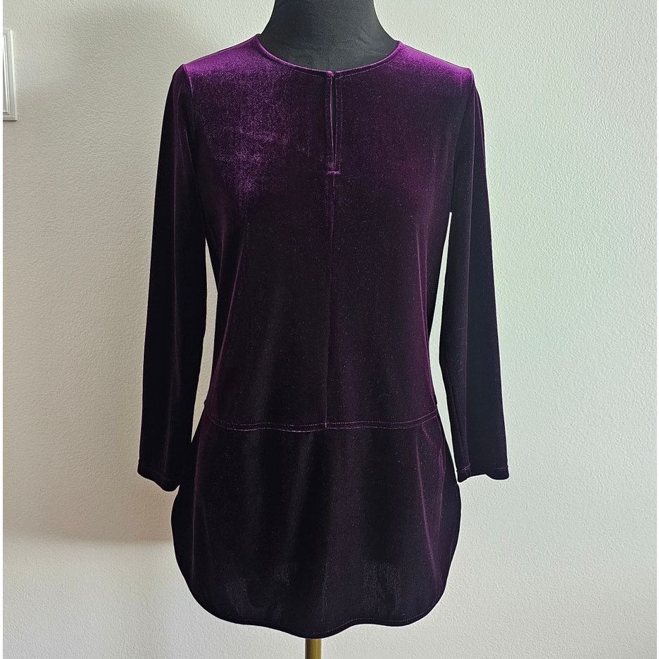 Lauren Ralph Lauren Lauren Ralph Laure Plum Velvet Keyhole Pullover Tunic Top S Size S / US 4 / IT 40 - 1 Thumbnail