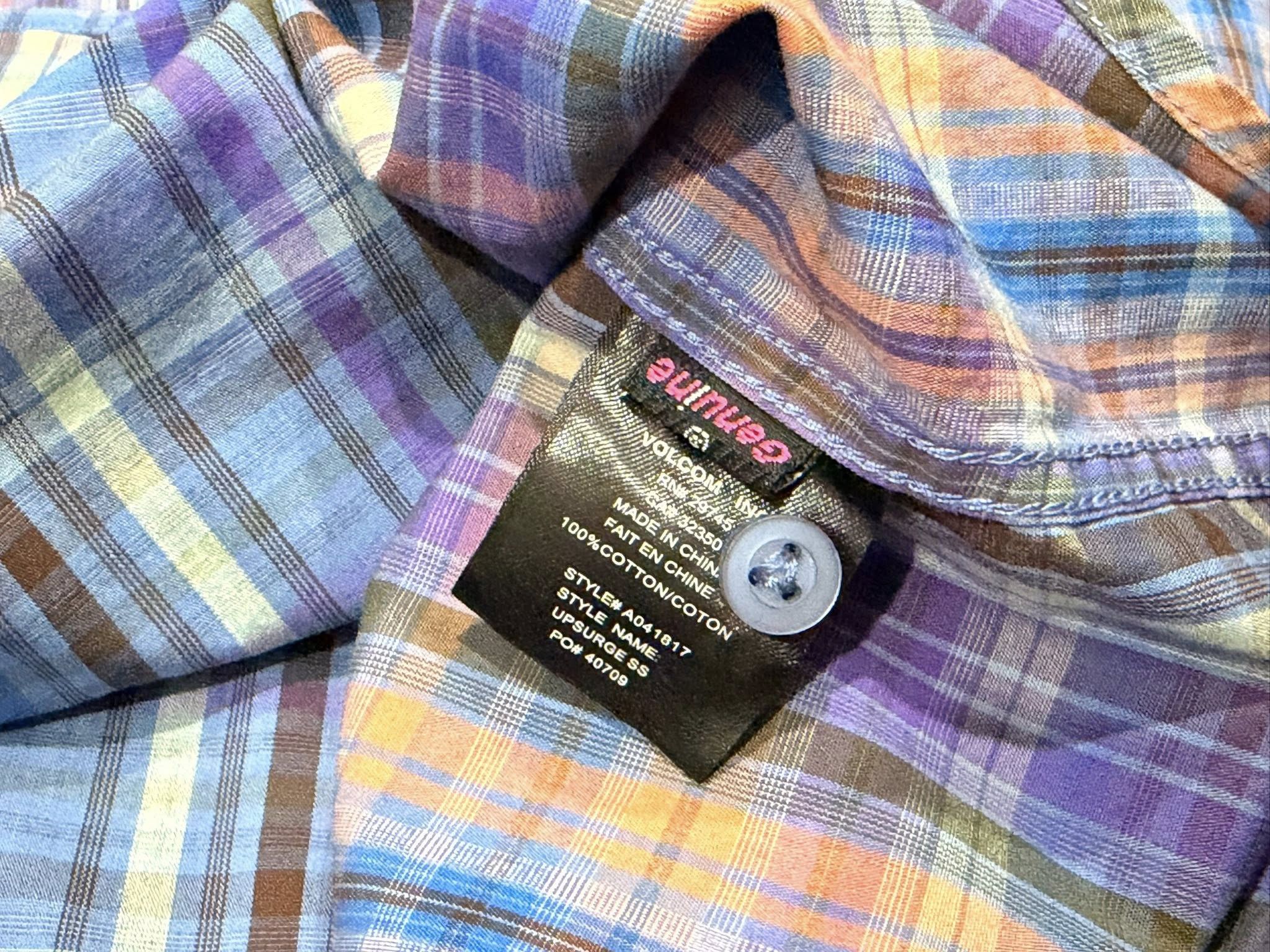 Volcom VOLCOM men button up M 2166 Size US M / EU 48-50 / 2 - 7 Thumbnail