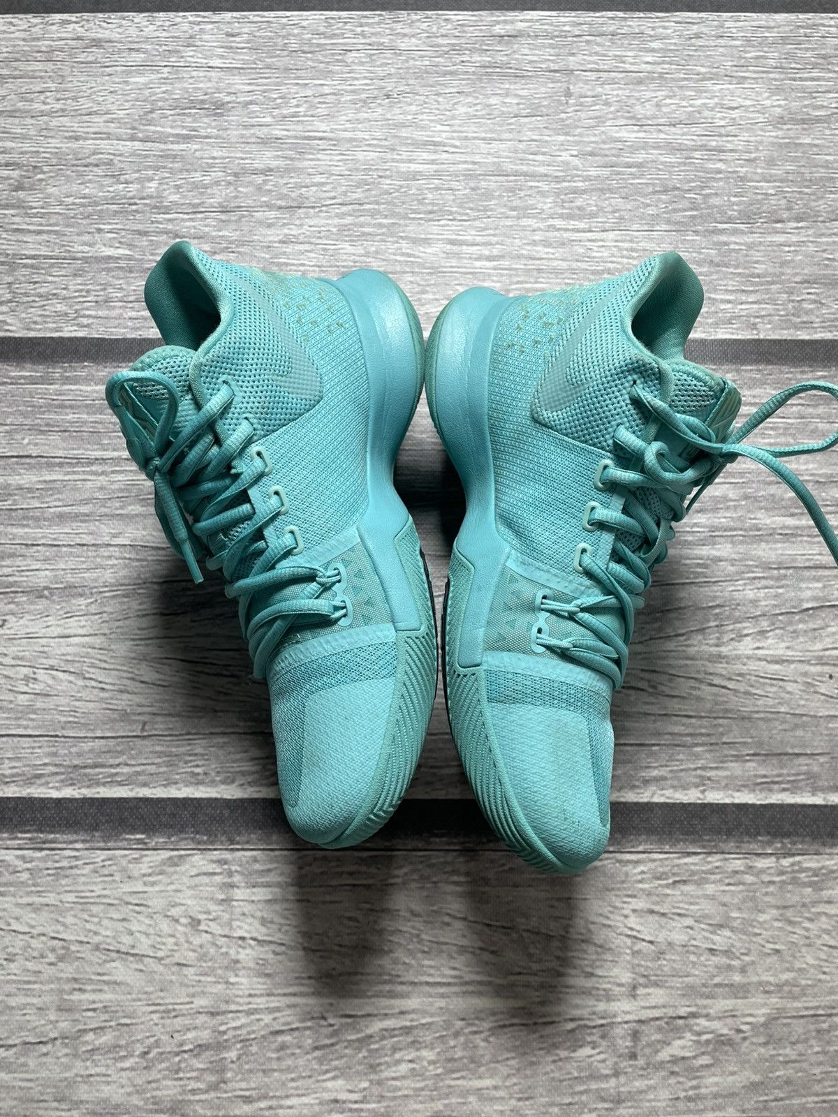 Nike Nike Kyrie 3 Aqua Tiffany Basketball sneakers Size US 8 / EU 41 - 7 Thumbnail
