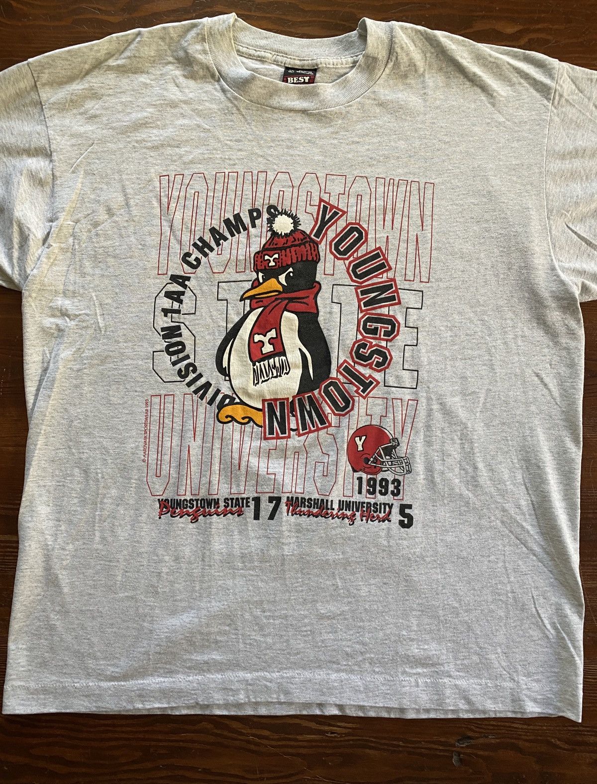 NCAA Vintage ‘93 90s Youngstown Football Champs Single Stitch Tee Size US XL / EU 56 / 4 - 1 Thumbnail