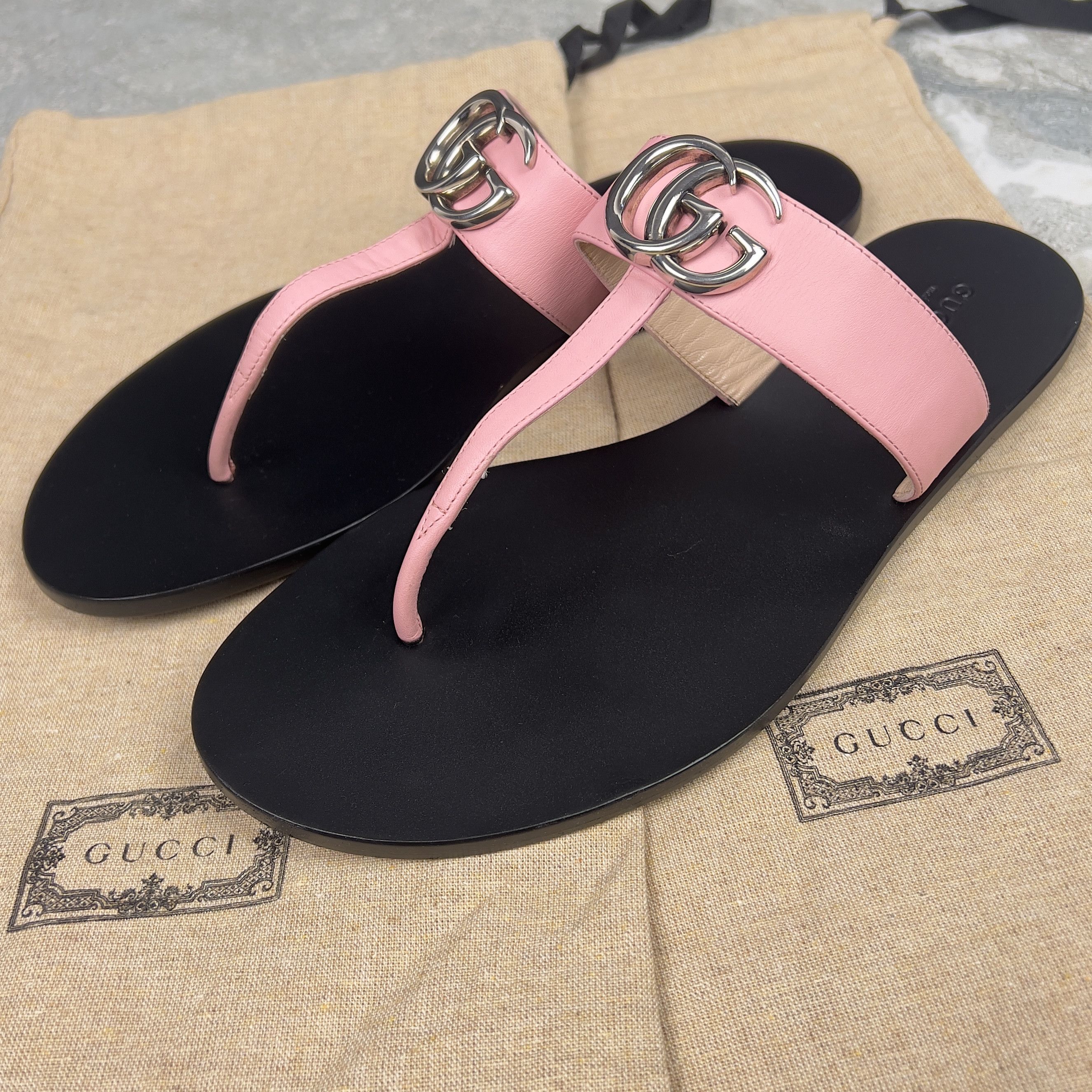 GUCCI Double GG Buckle Marmont Thong Sandals Leather