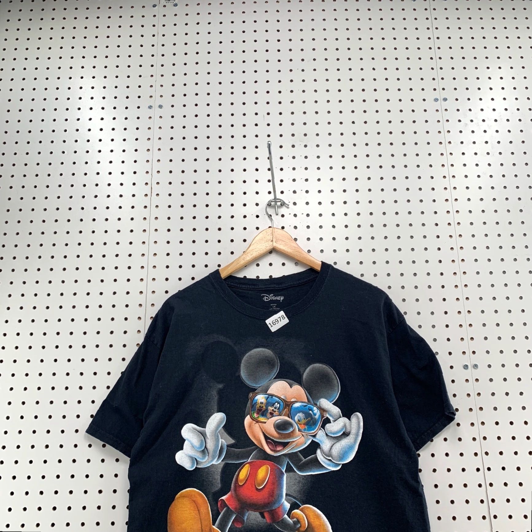 Disney Disney Mickey Mouse Florida Shirt Men L Short Sleeve Crew Neck 20X29 Black Cotton Disney T-Shirt Size US L / EU 52-54 / 3 - 5 Thumbnail