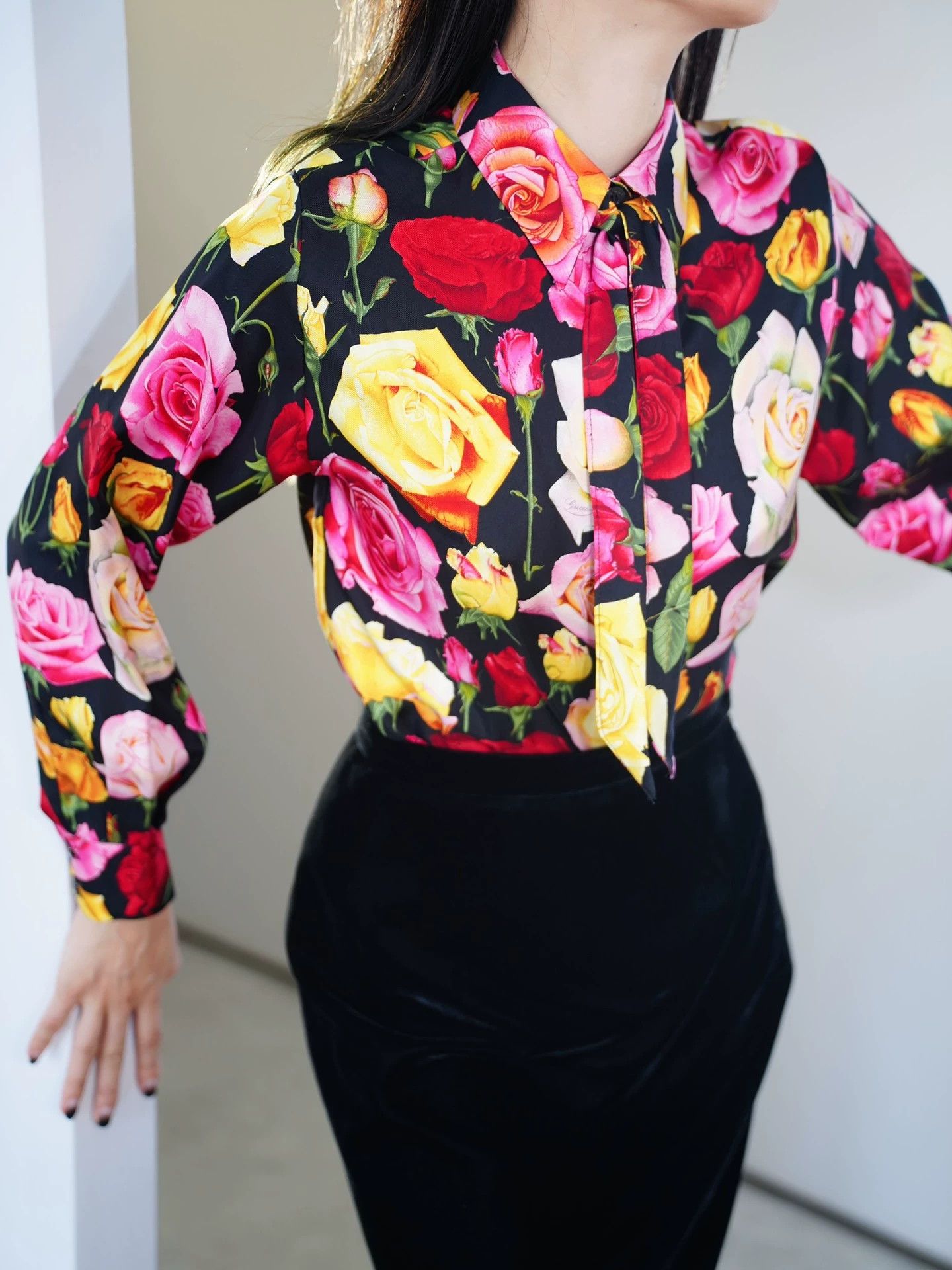 Gucci Gucci 90s TF Silk Removable Bow Rose Print Shirt Size S / US 4 / IT 40 - 2 Thumbnail