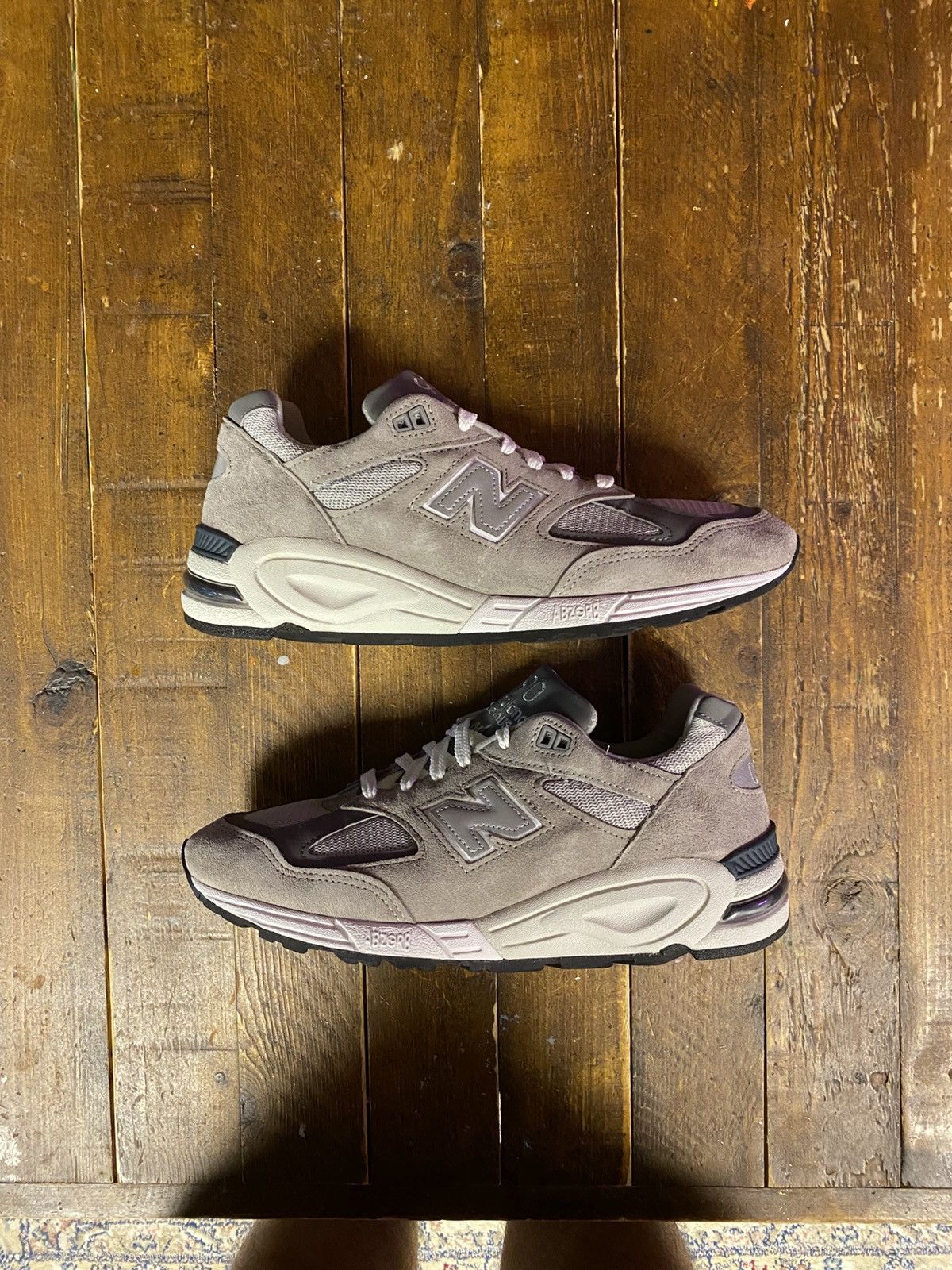 New Balance Kith x NB M990GR2 “Classics Collection” Size US 9 / EU 42 - 2 Thumbnail