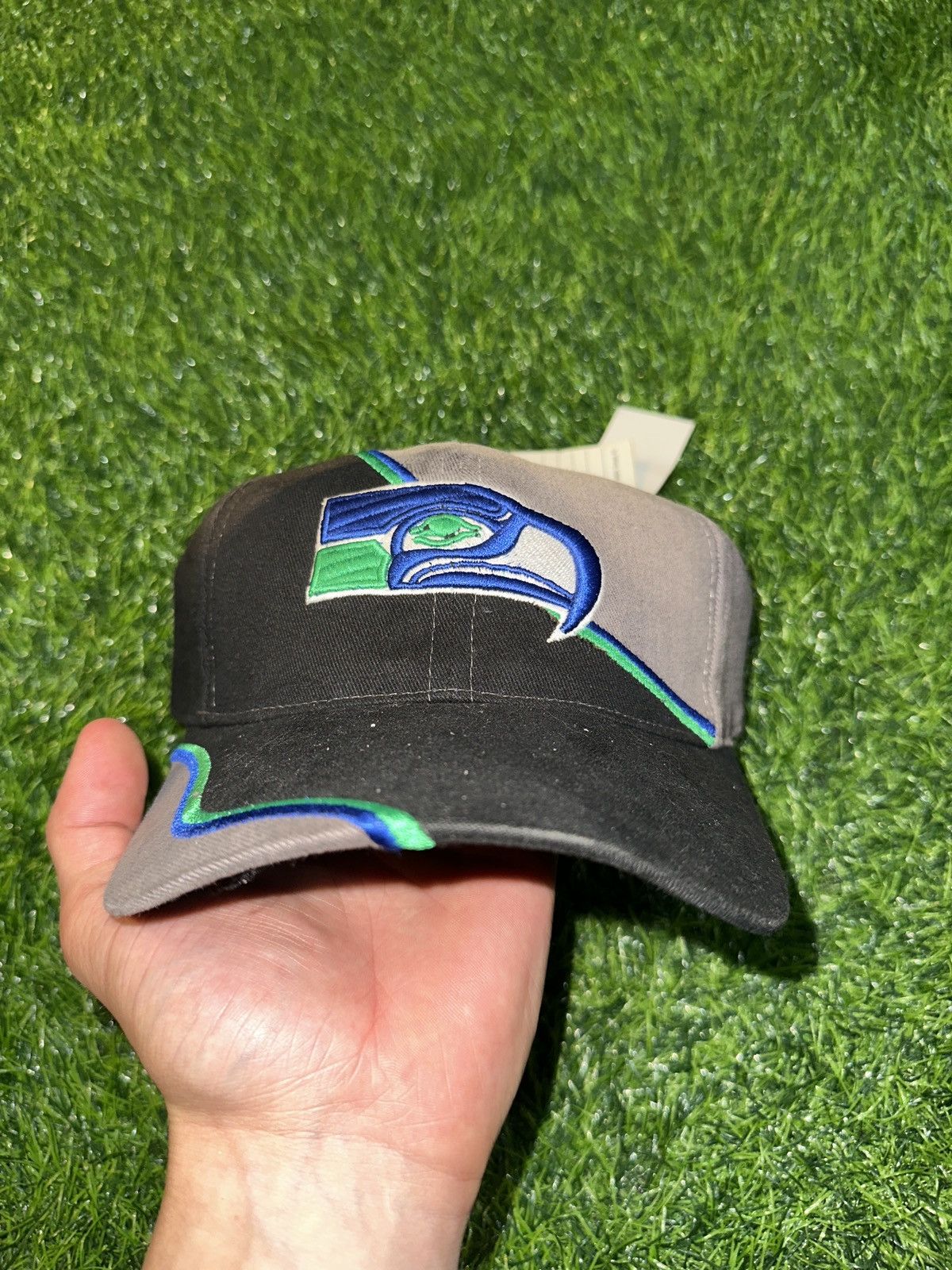 NFL Vintage nfl seattle seahawks adjustable velcro hat Size ONE SIZE - 2 Thumbnail