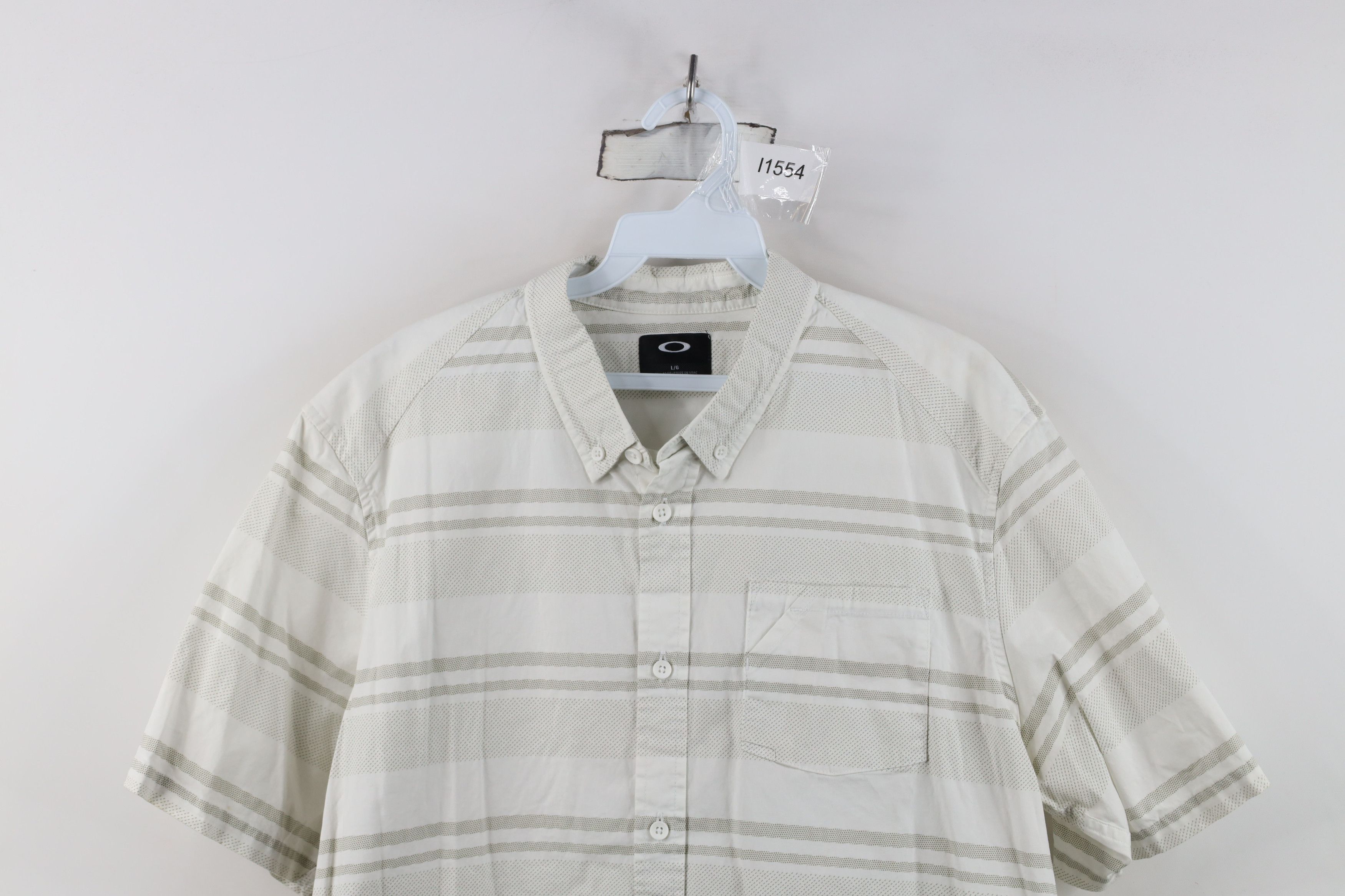 Oakley Vintage Y2K Oakley Short Sleeve Collared Button Down Shirt Size US L / EU 52-54 / 3 - 2 Thumbnail