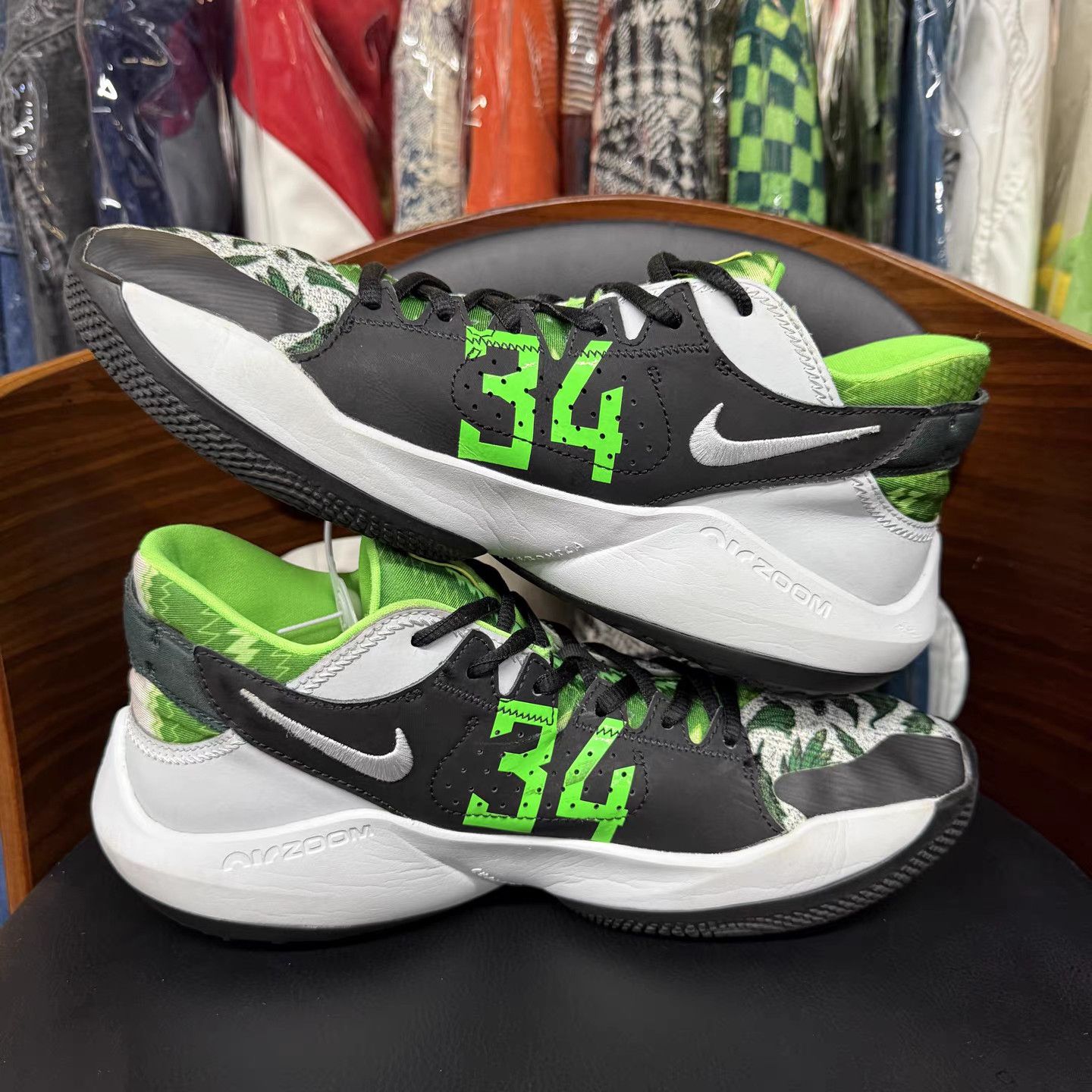 Nike Nike Freak 2 White & Green K15 Size US 10 / EU 43 - 7 Thumbnail