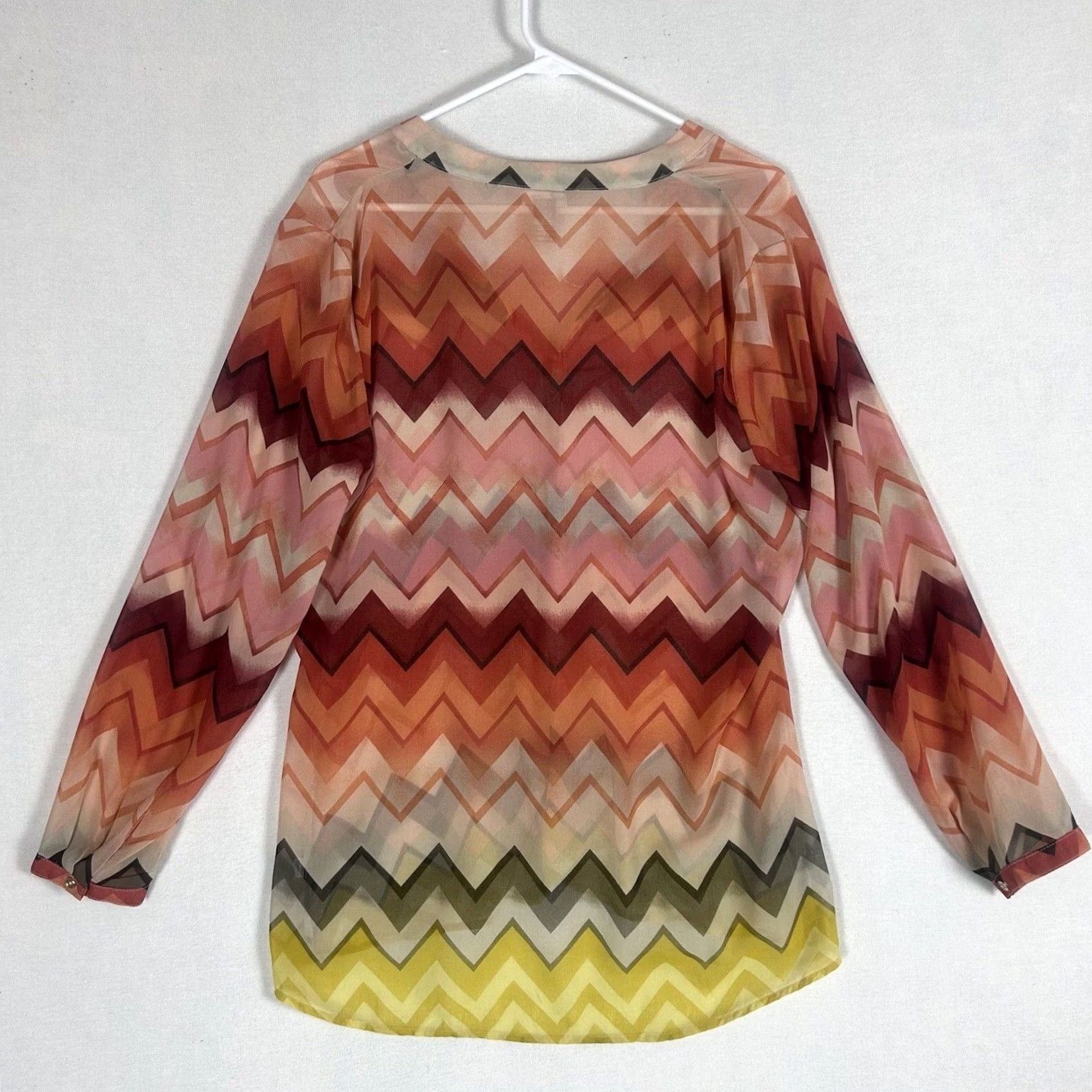 Banana Republic Banana Republic Sheer Blouse Long Sleeve Shirt Top L Multicolor Geometric Print Womens V-Neck, Polyester, Regular Size Size L / US 10 / IT 46 - 6 Thumbnail