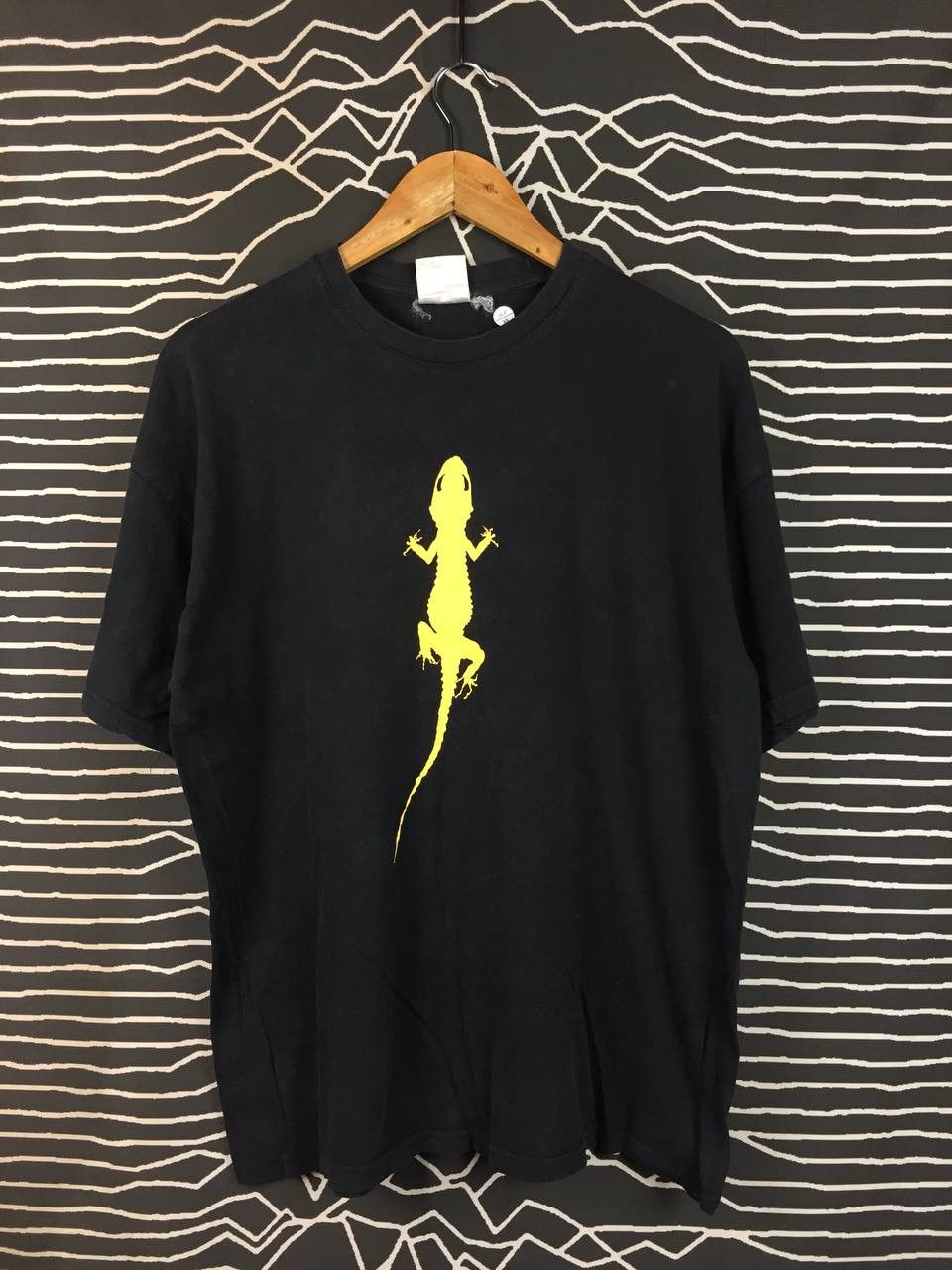 Vintage Vtg B&C European Style Tako Lizard Cyber Aesthetic Tee Size US L / EU 52-54 / 3 - 1 Thumbnail